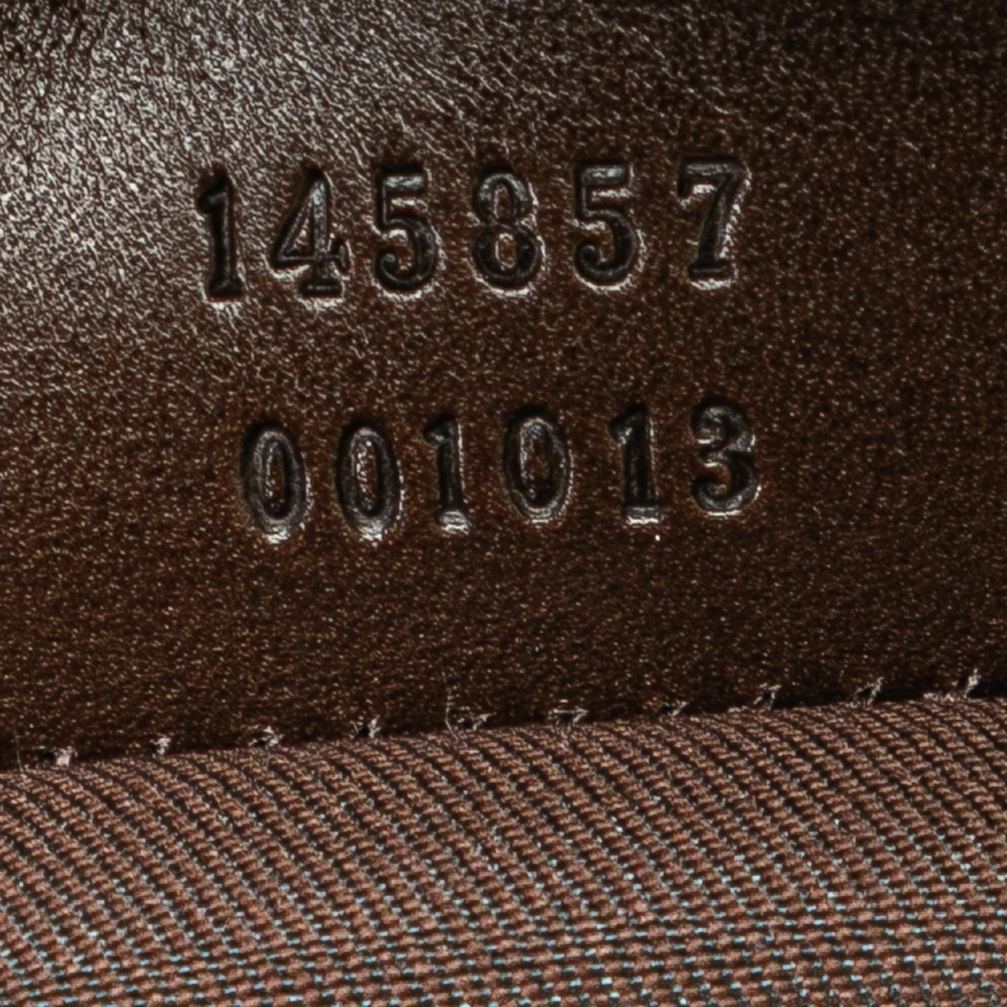 Gucci | Pre-Owned GG Canvas Crossbody - I | Beige - Image 8
