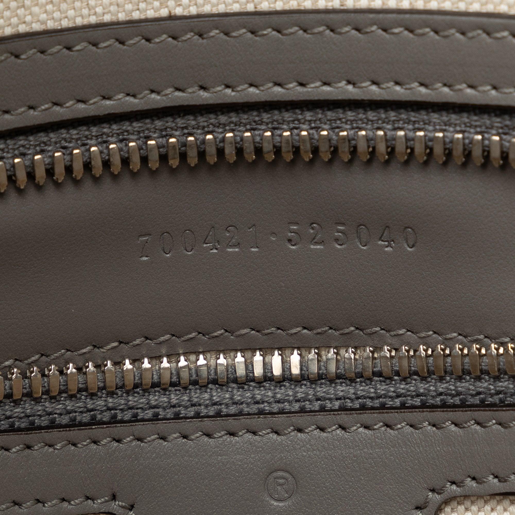 Gucci | Pre-Owned GG Embossed Leather Vertical Tote | Gray - Image 7