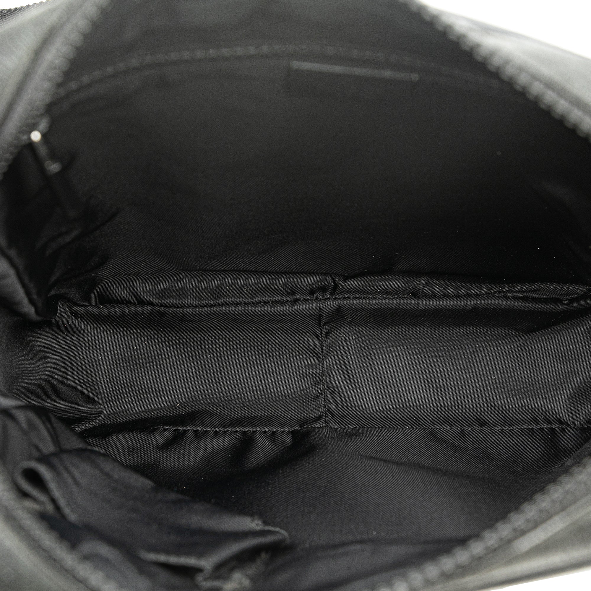Gucci | Pre-Owned GG Supreme Crossbody - I | Black - Image 4