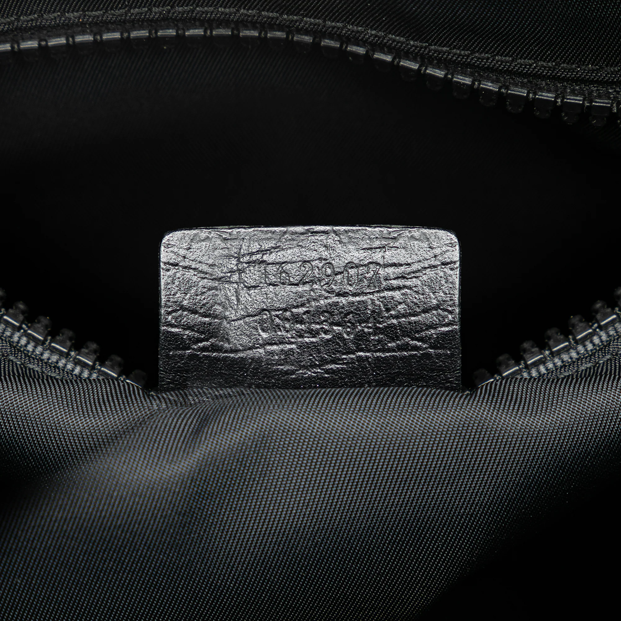 Gucci | Pre-Owned GG Supreme Crossbody - I | Black - Image 6