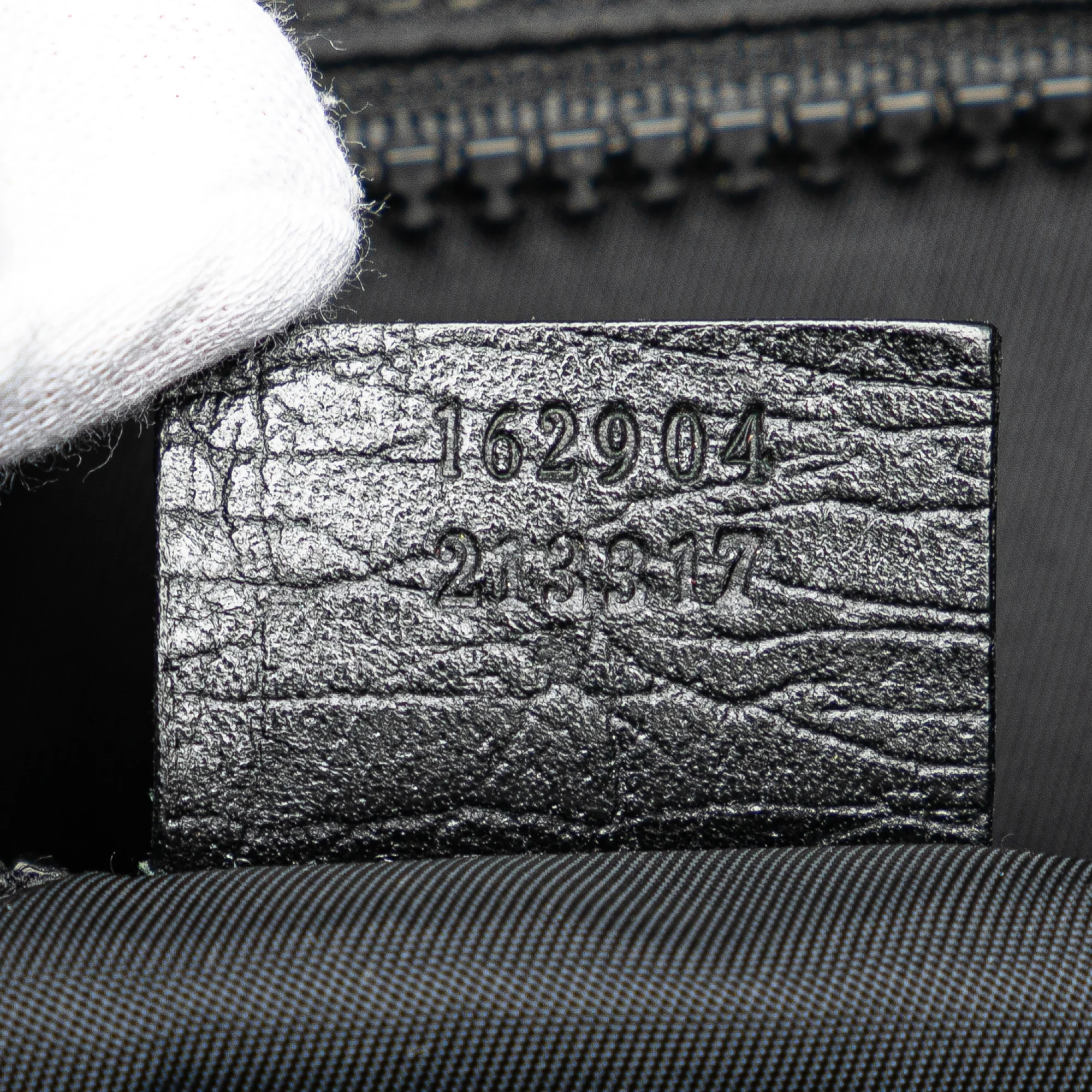 Gucci | Pre-Owned GG Supreme Crossbody - II | Black - Image 6