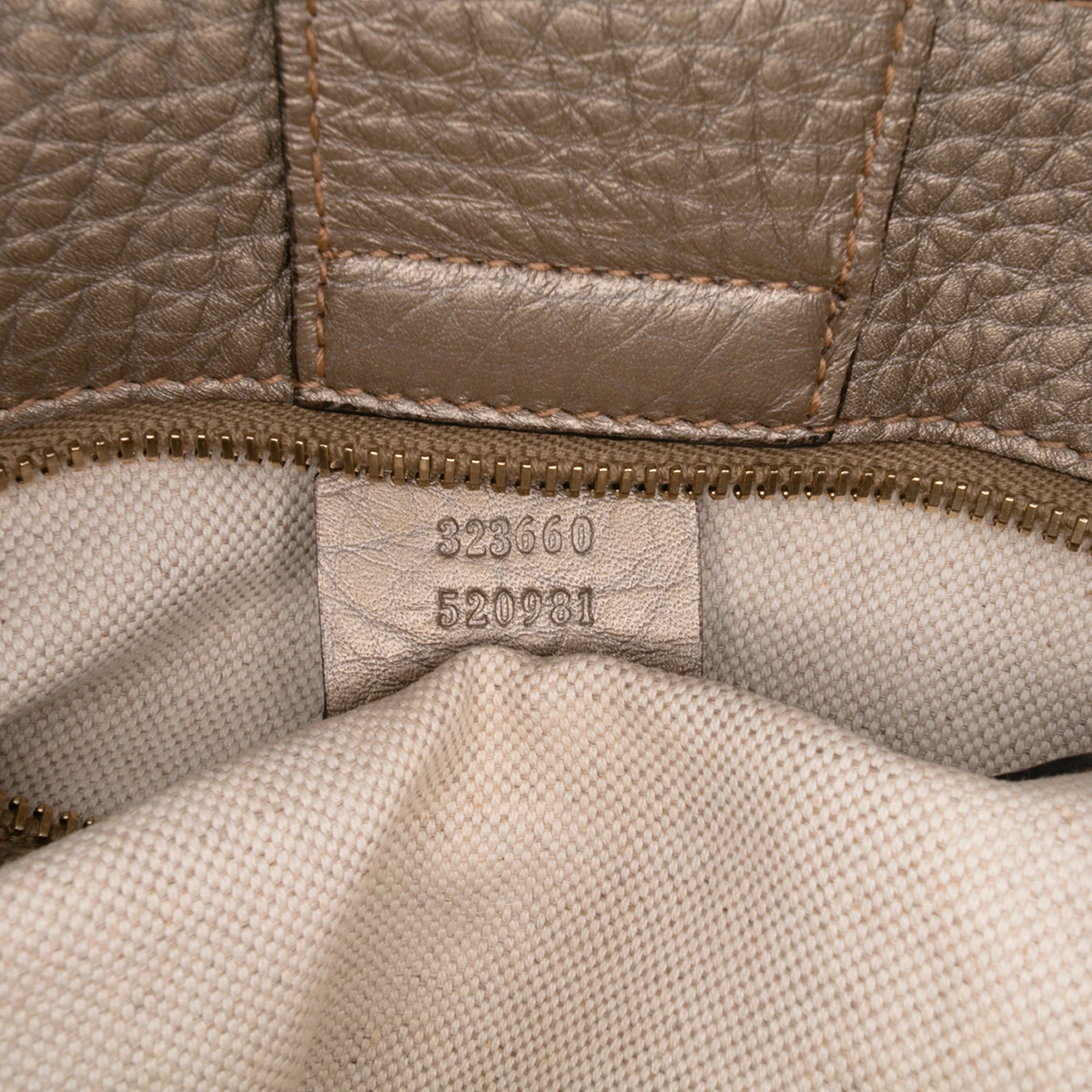 Gucci | Pre-Owned Medium Calfskin Bamboo Shopper Satchel | Gold - Image 10