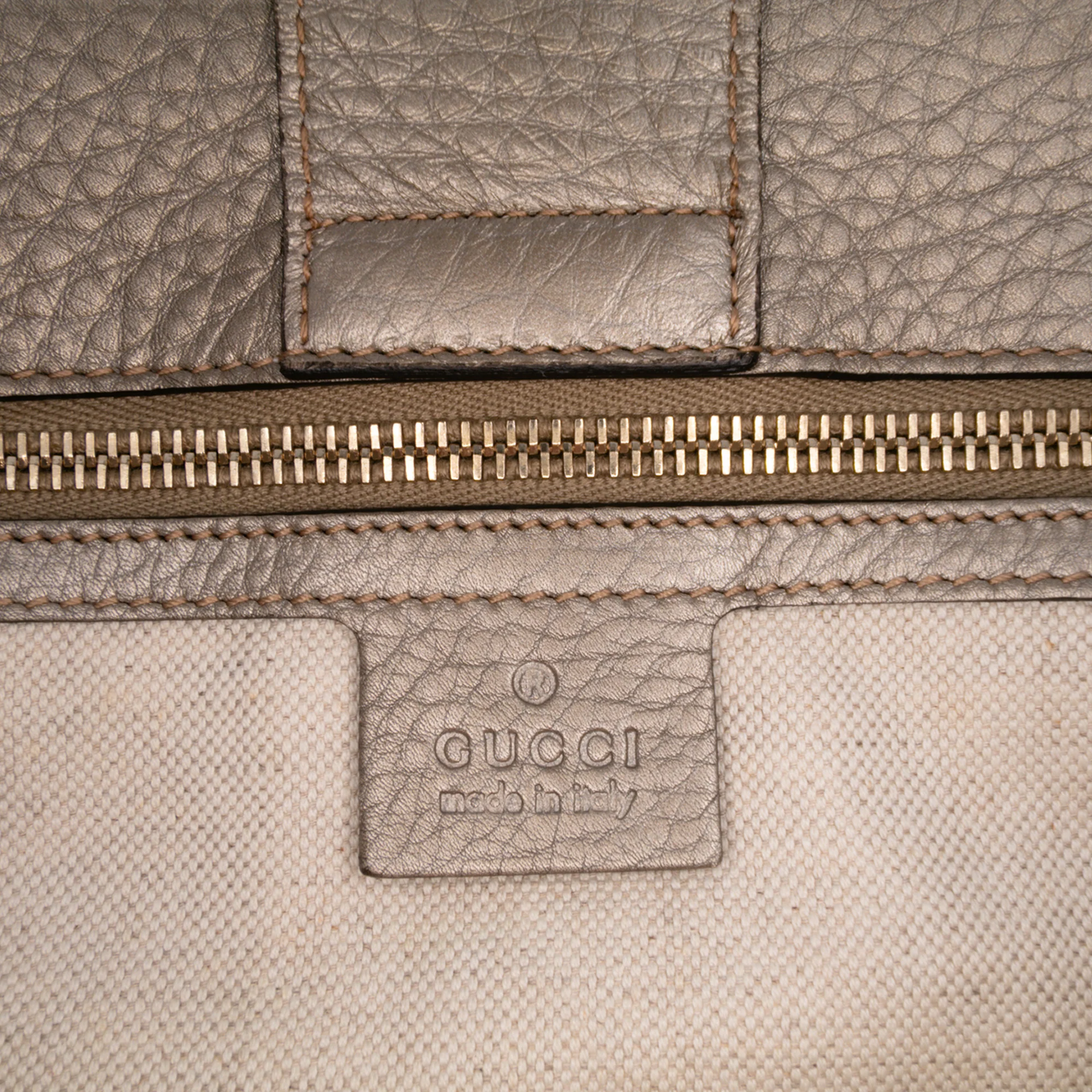 Gucci | Pre-Owned Medium Calfskin Bamboo Shopper Satchel | Gold - Image 9