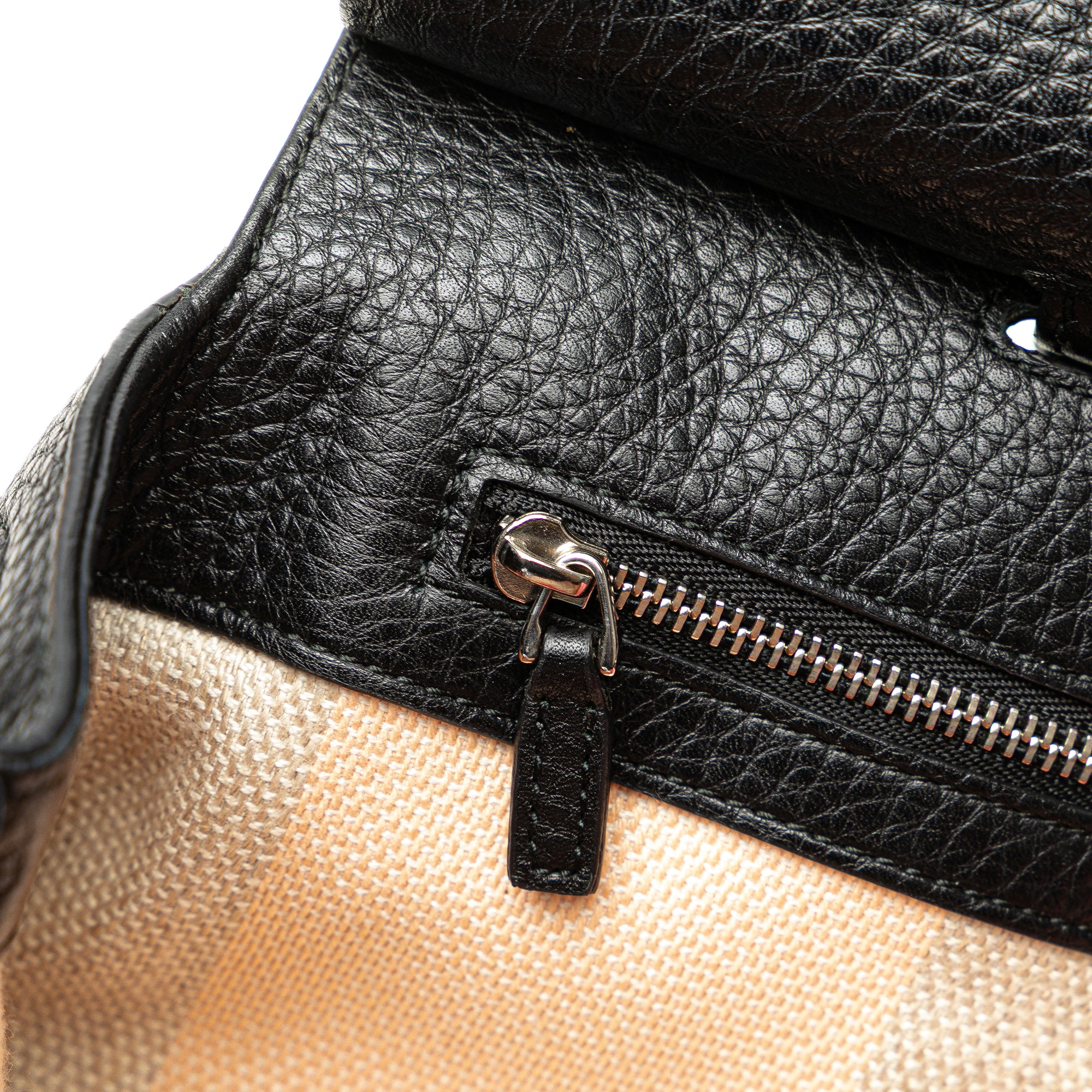 Gucci | Pre-Owned Medium Leather Bamboo Daily Satchel | Black - Image 10