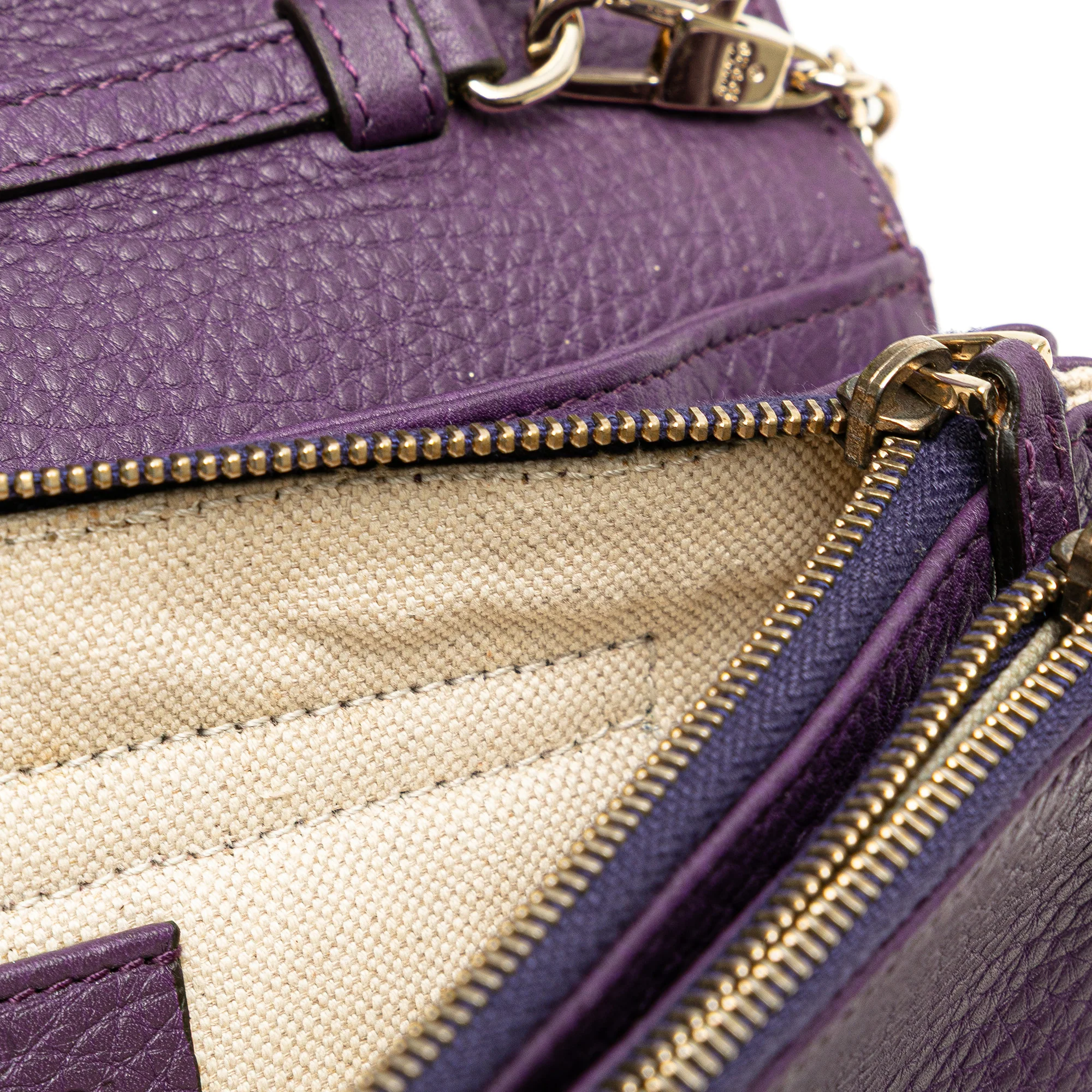Gucci | Pre-Owned Pebbled Calfskin Piston Broadway Evening Bag | Purple - Image 10