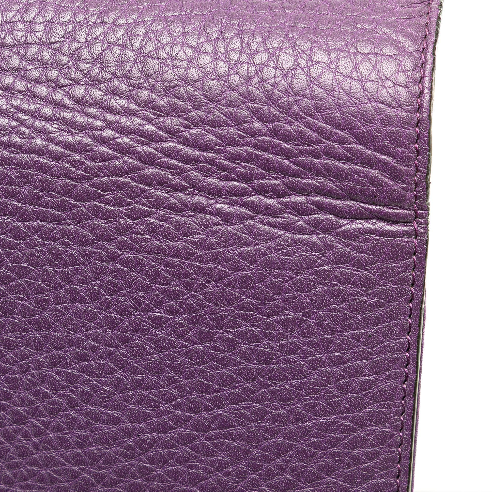 Gucci | Pre-Owned Pebbled Calfskin Piston Broadway Evening Bag | Purple - Image 3
