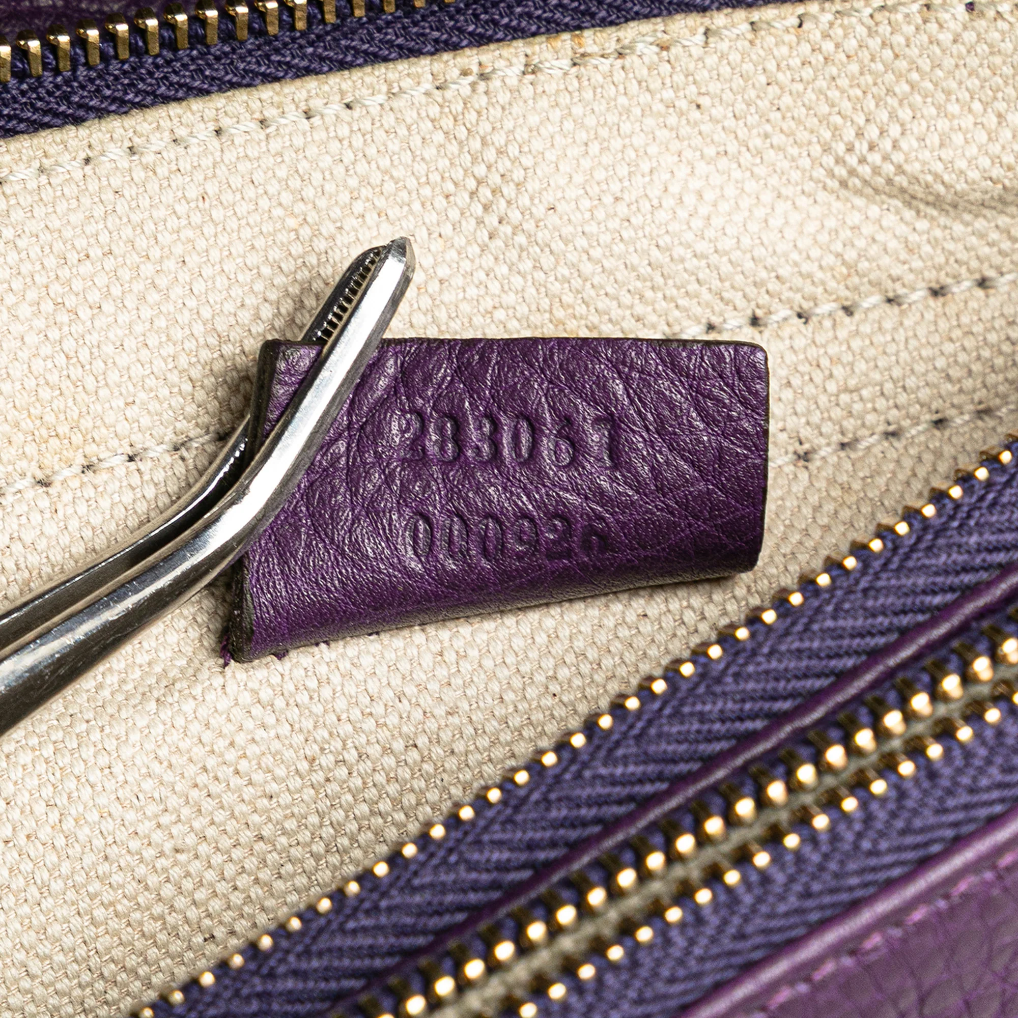 Gucci | Pre-Owned Pebbled Calfskin Piston Broadway Evening Bag | Purple - Image 9