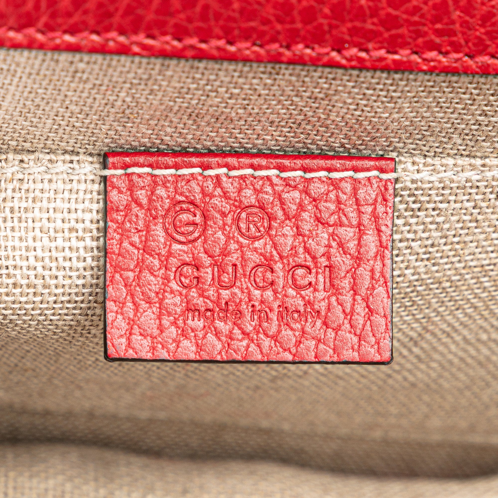Gucci | Pre-Owned Small Dollar Calfskin Interlocking G Crossbody - II | Red - Image 7