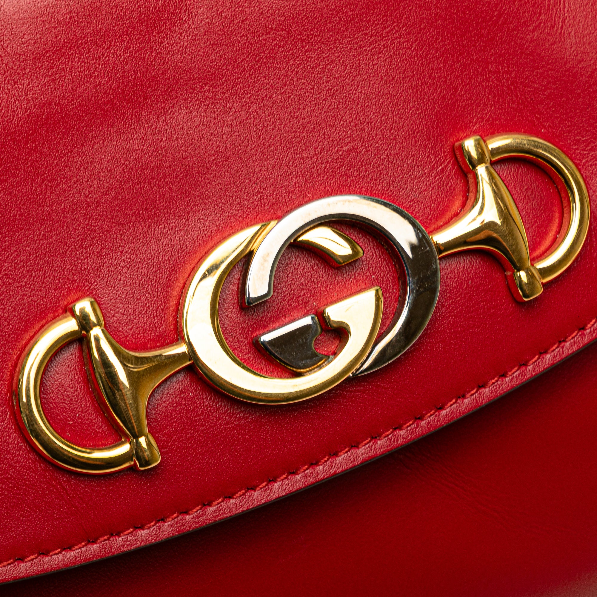Gucci | Pre-Owned Small Leather Zumi Satchel | Red - Image 11
