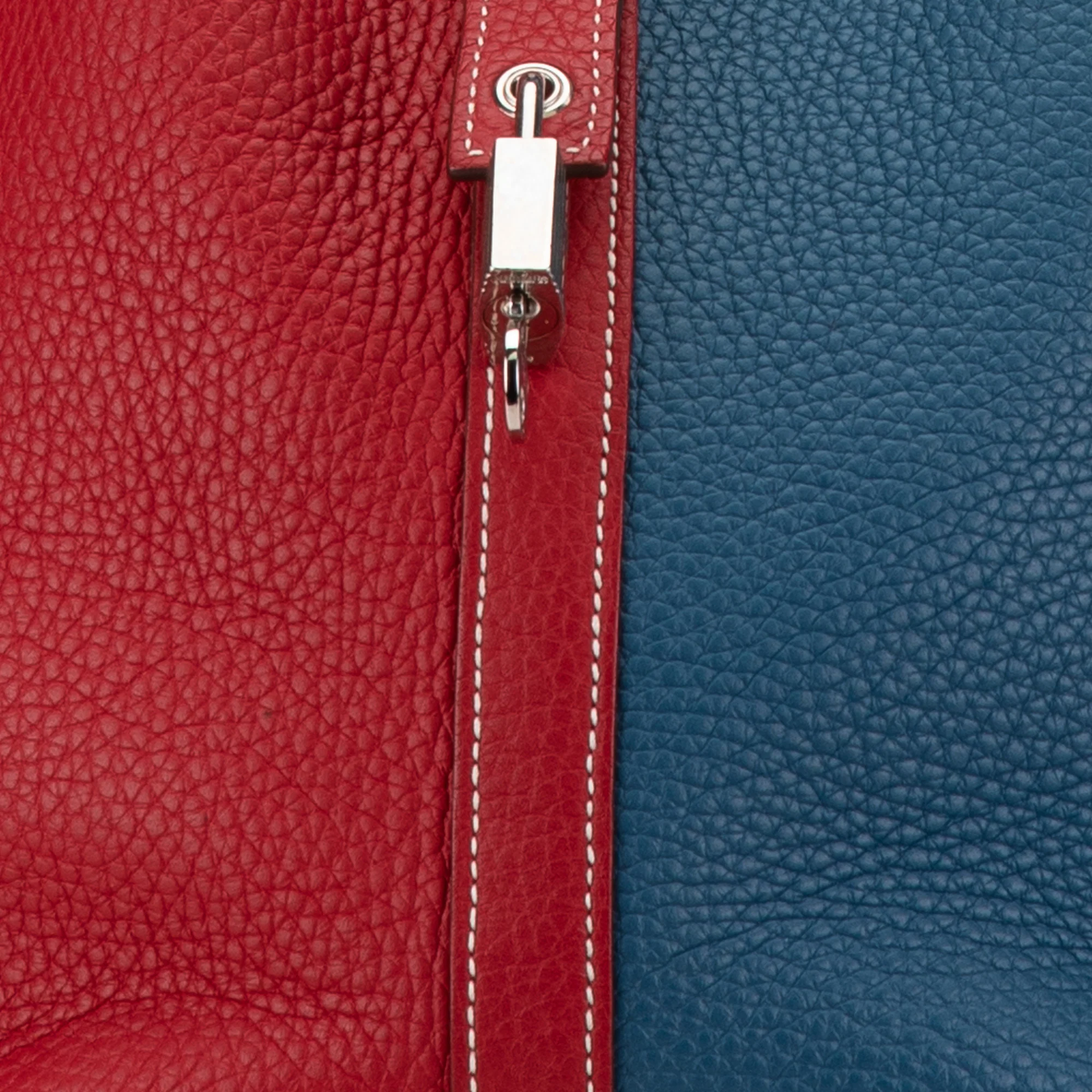 Hermes | Pre-Owned Bicolor Clemence Picotin Lock 22 | Blue - Image 9