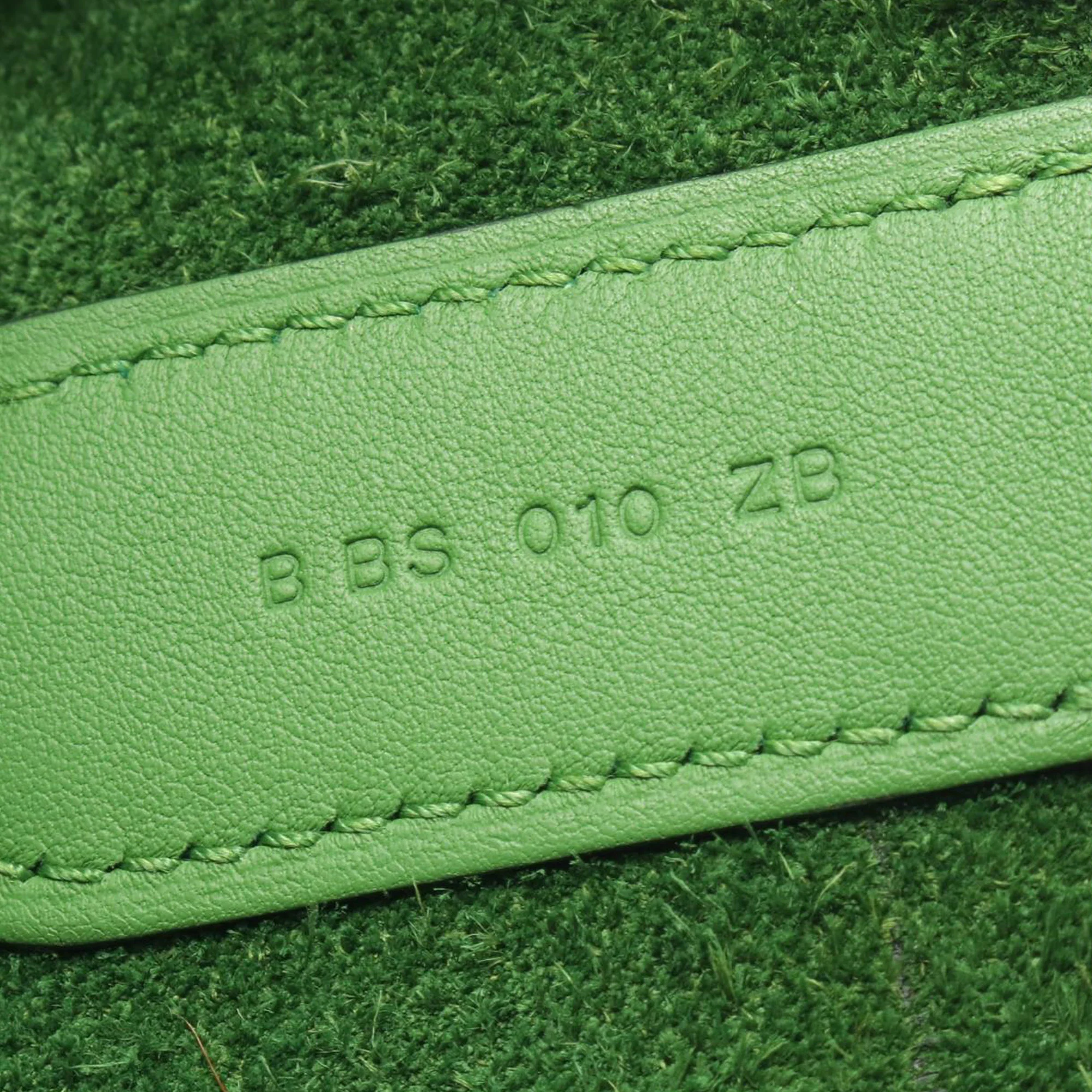 Hermes | Pre-Owned Clemence and Swift In the Loop 23 | Green - Image 5