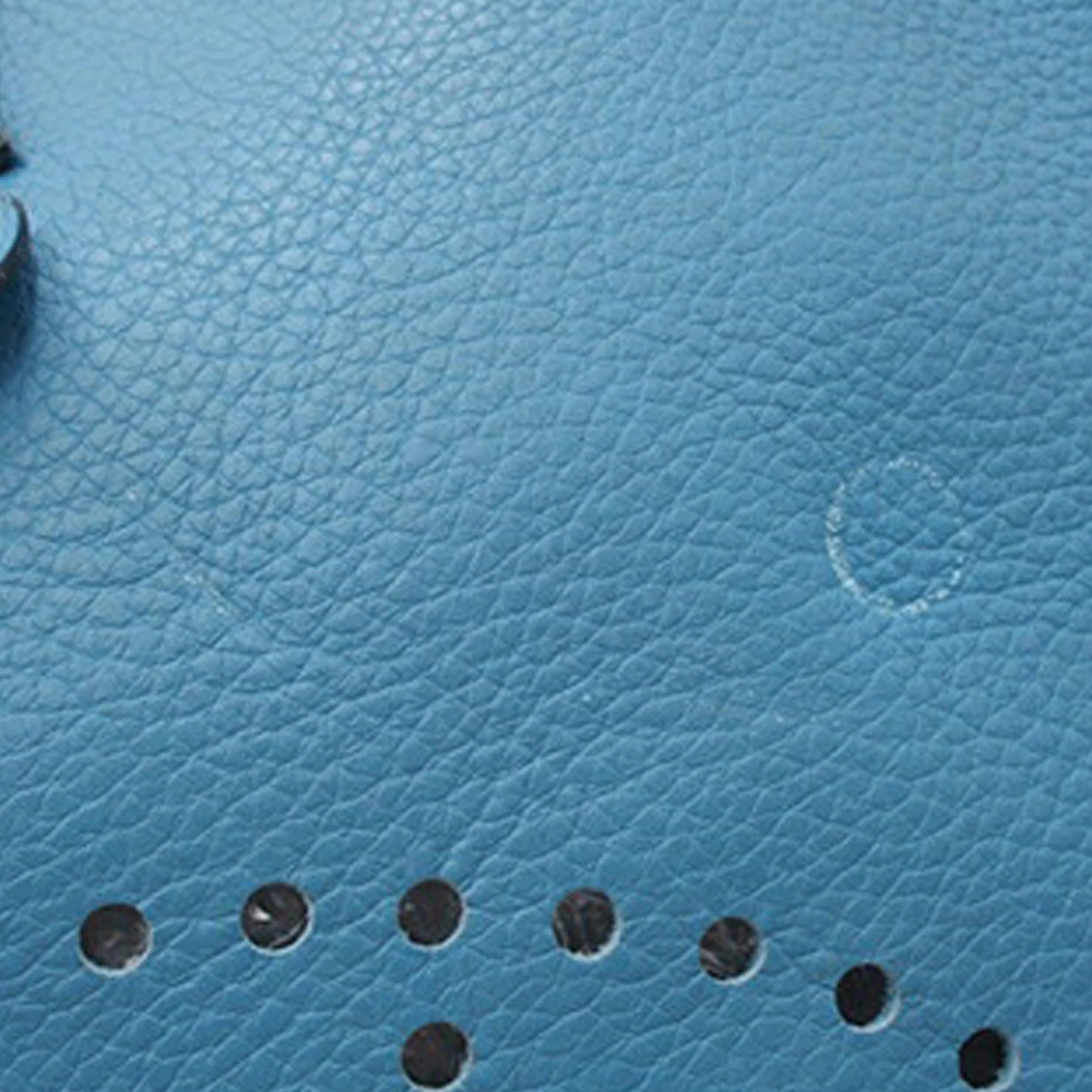 Hermes | Pre-Owned Clemence Evelyne GM | Blue/Denim - Image 5