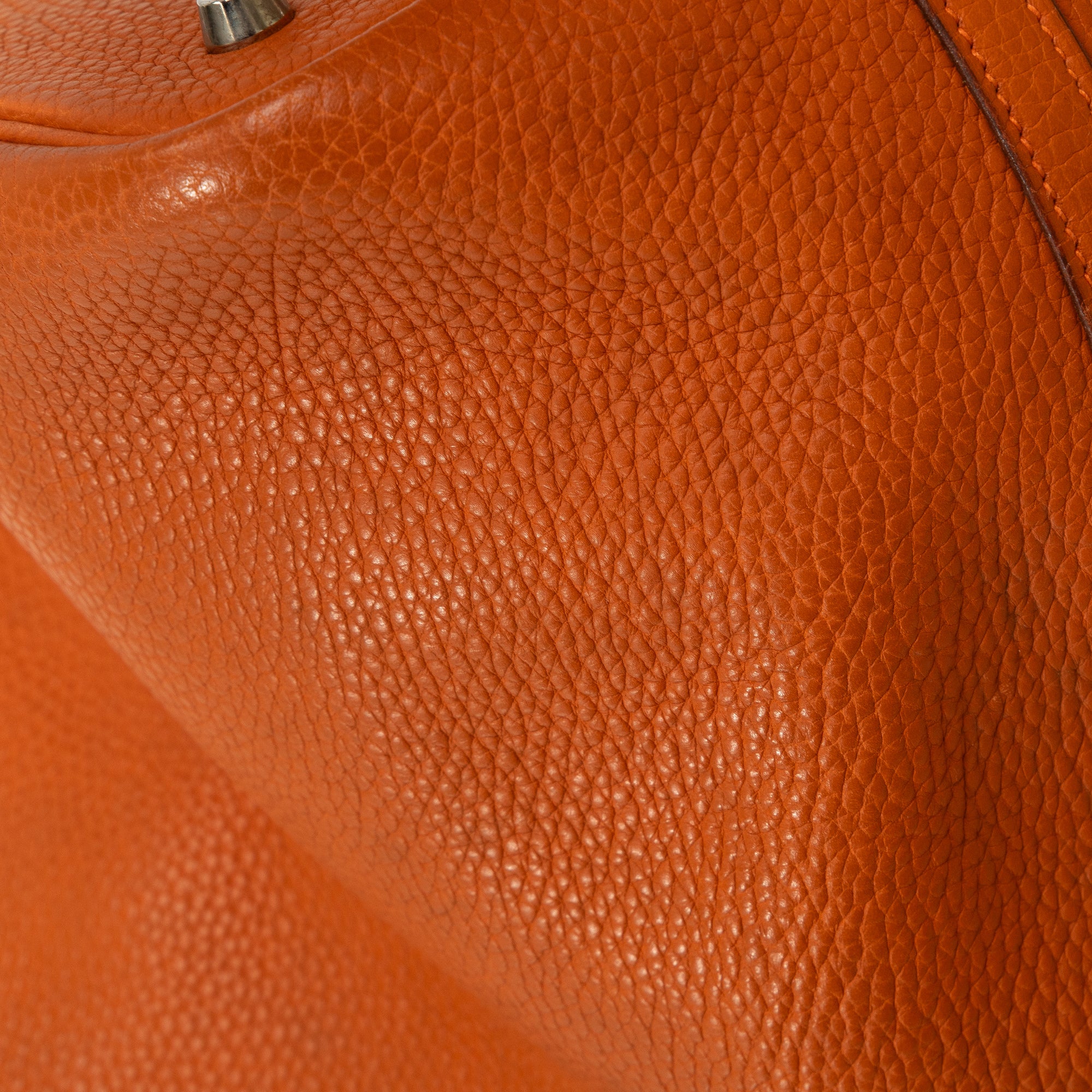 Hermes | Pre-Owned Clemence Picotin Lock 22 | Orange - Image 2