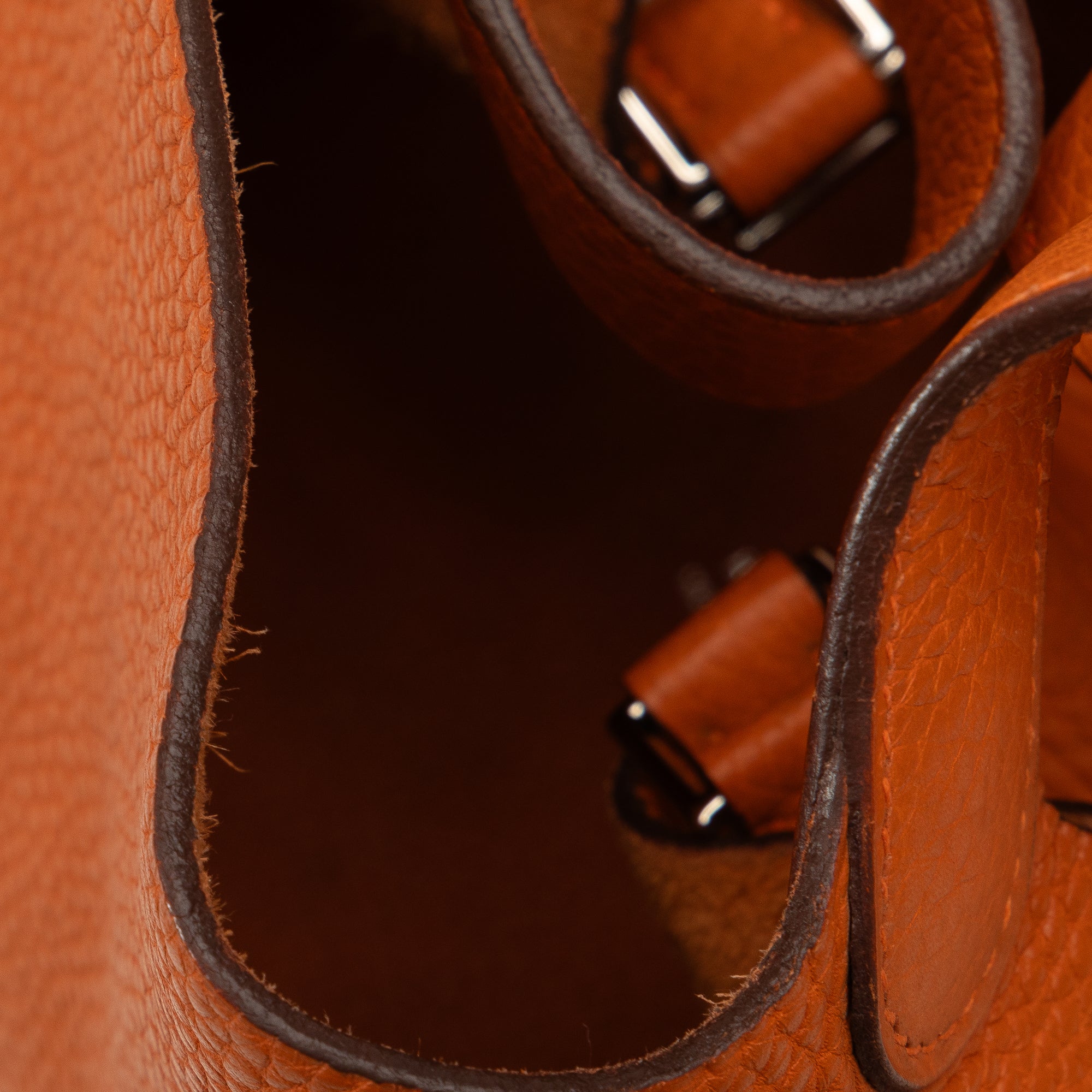 Hermes | Pre-Owned Clemence Picotin Lock 22 | Orange - Image 3