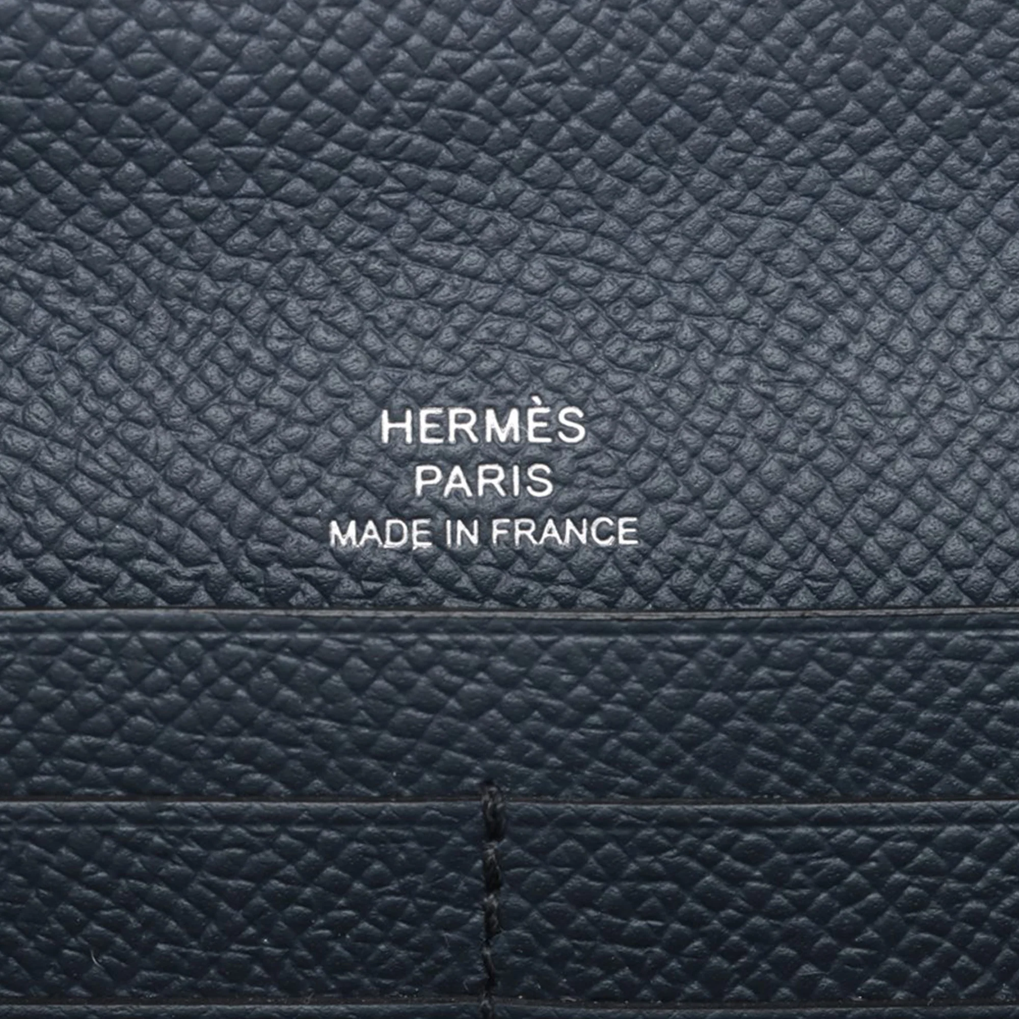 Hermes | Pre-Owned Epsom Chaine d Ancre To Go Wallet | Blue/Navy - Image 5