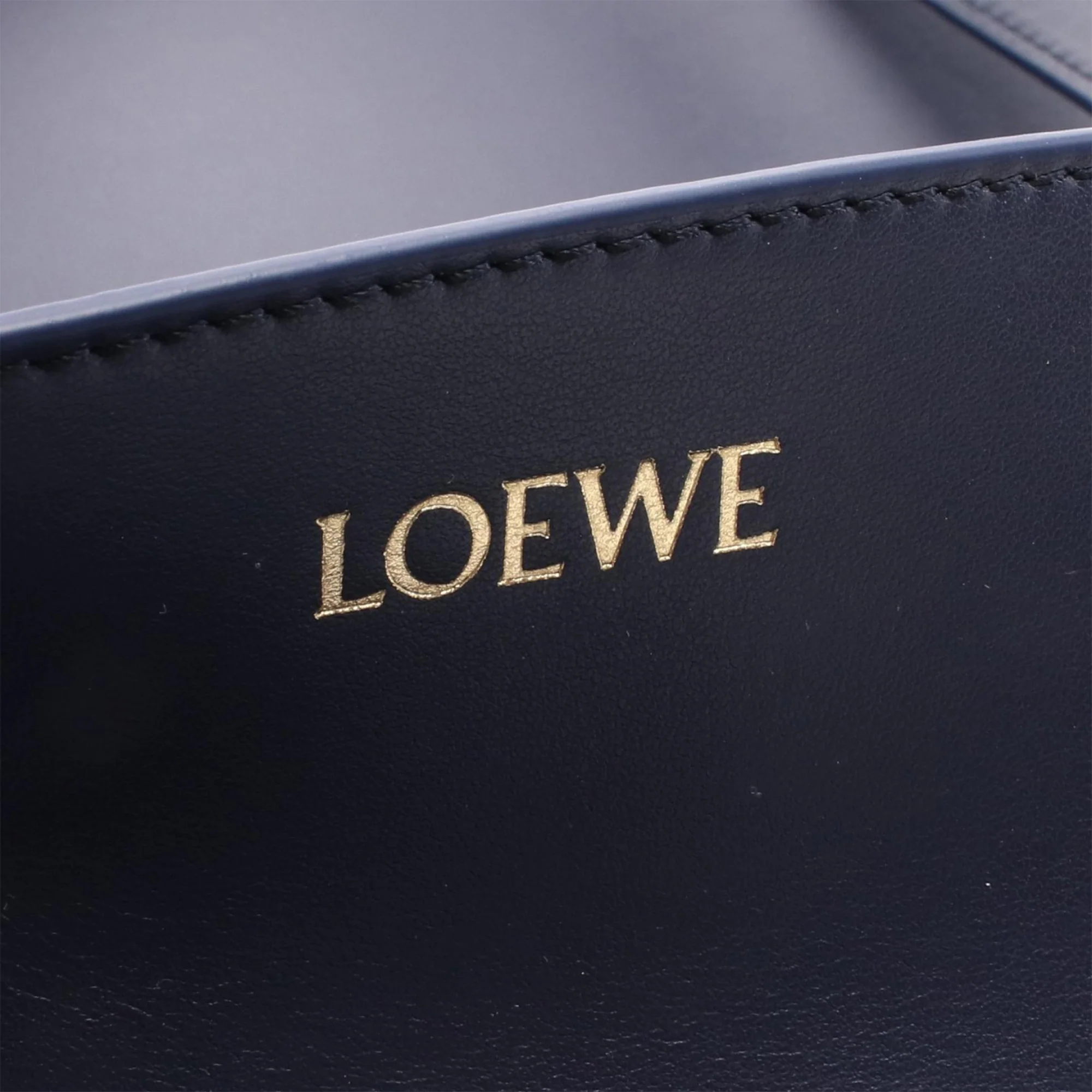 LOEWE | Pre-Owned Large Shiny Calfskin Puzzle Fold Tote | Blue/Navy - Image 5