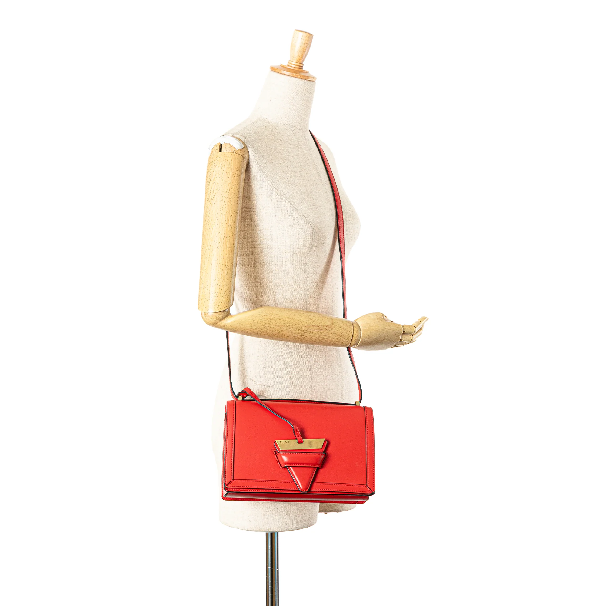 LOEWE | Pre-Owned Medium Leather Barcelona Crossbody | Red - Image 4