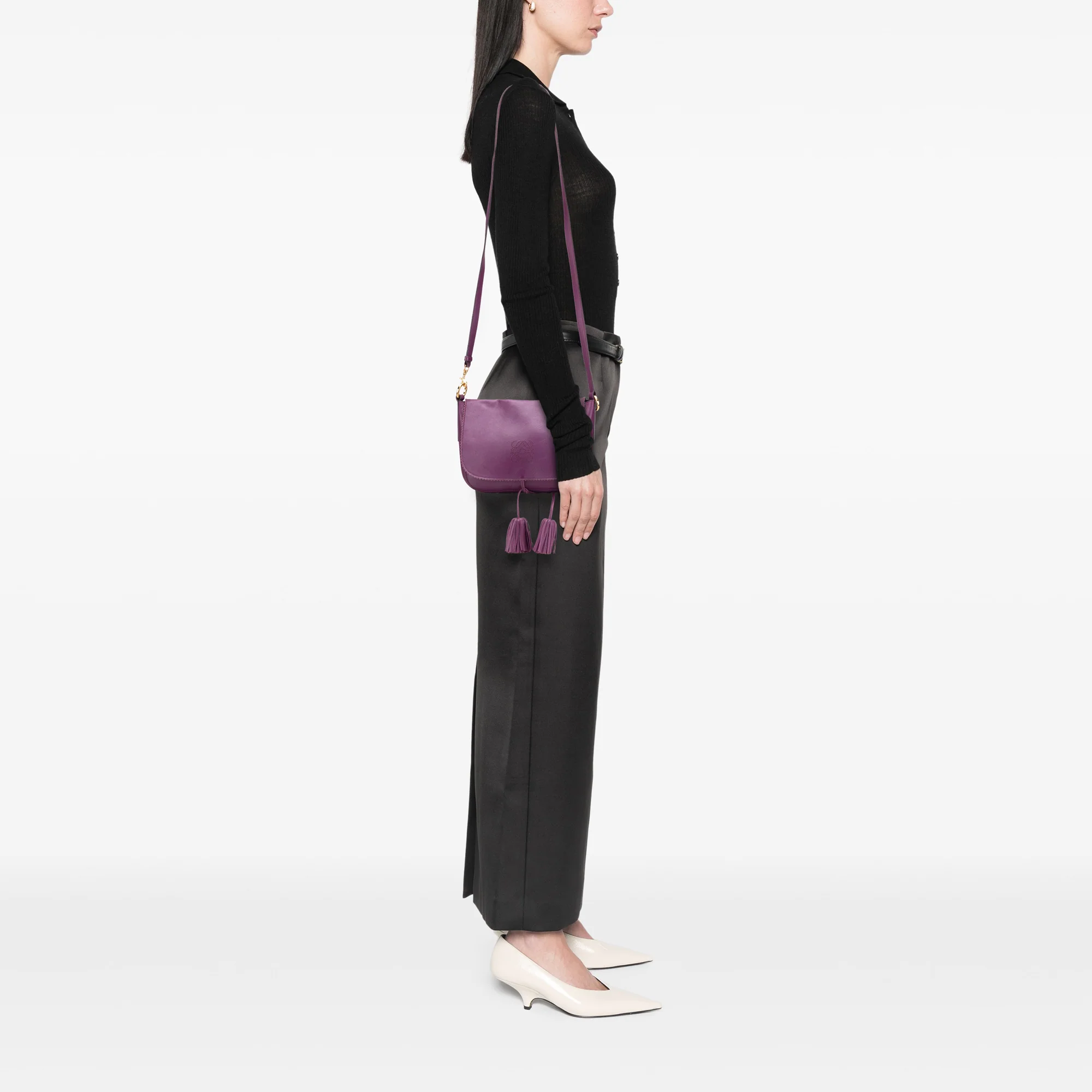 LOEWE | Pre-Owned Nappa Anagram Tassel Crossbody | Purple - Image 4