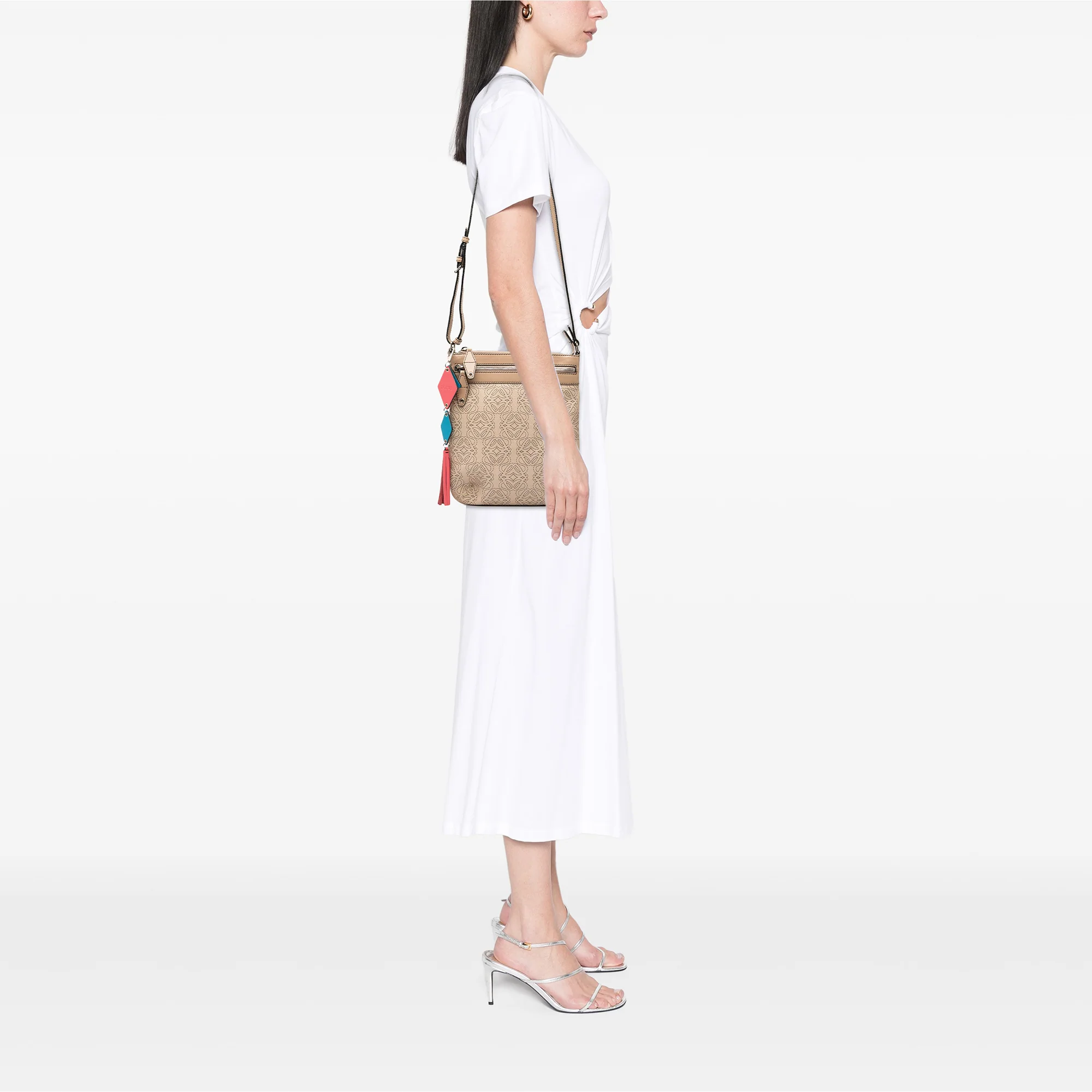 LOEWE | Pre-Owned PVC and Leather Anagram Crossbody | Beige - Image 8