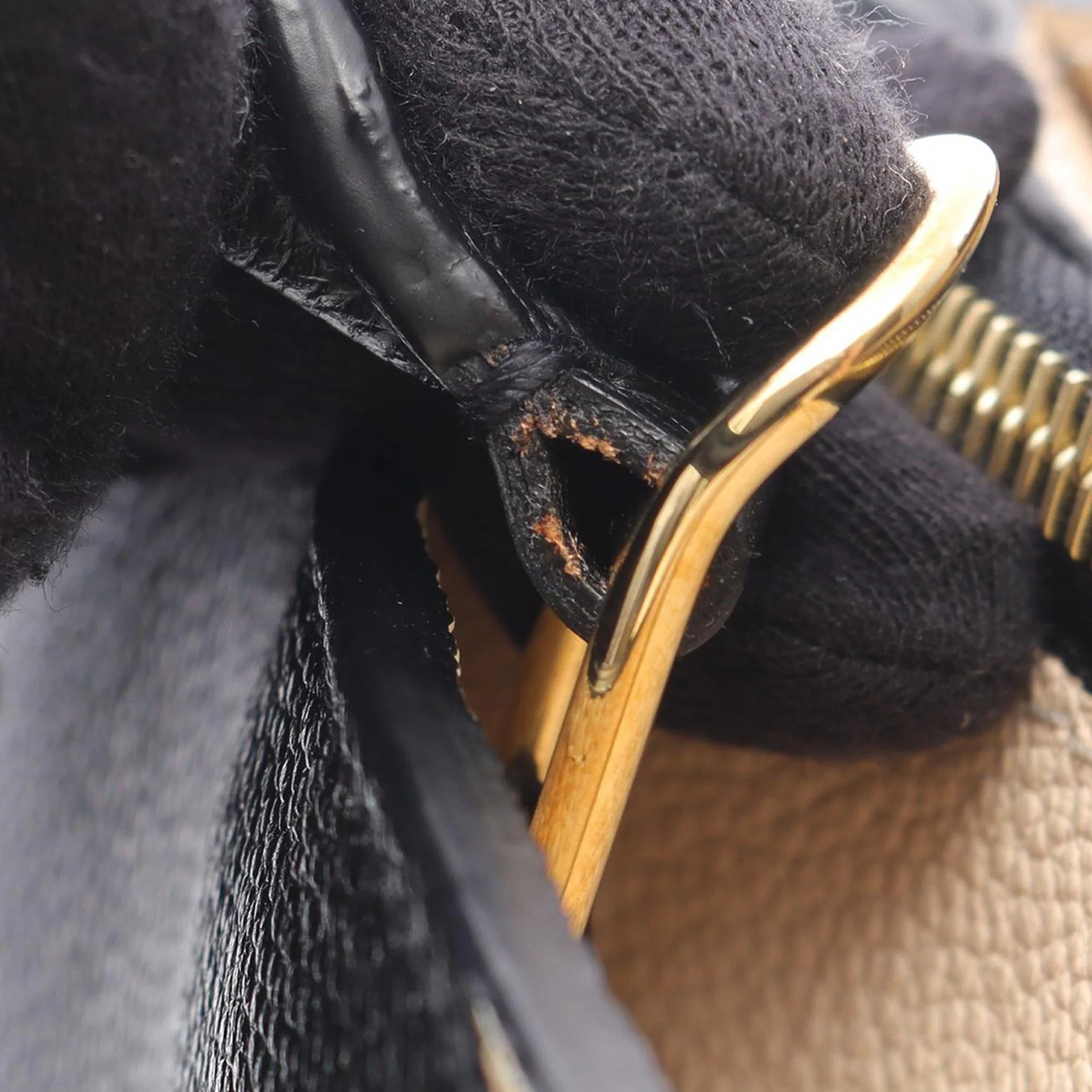 Louis Vuitton | Pre-Owned Bicolor Monogram Empreinte Giant Petit Palais | Black - Image 6