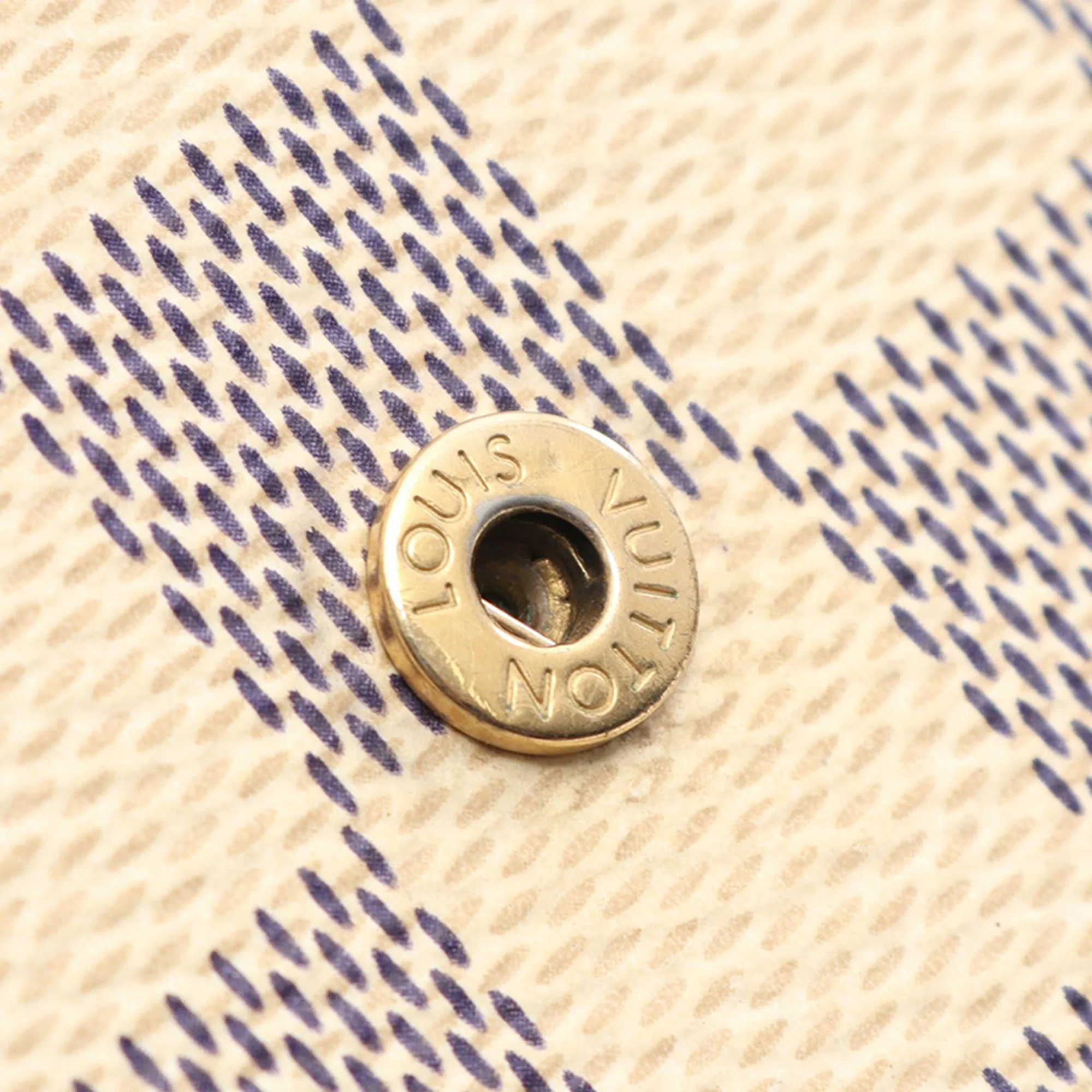 Louis Vuitton | Pre-Owned Damier Azur Pochette Felicie | White - Image 9