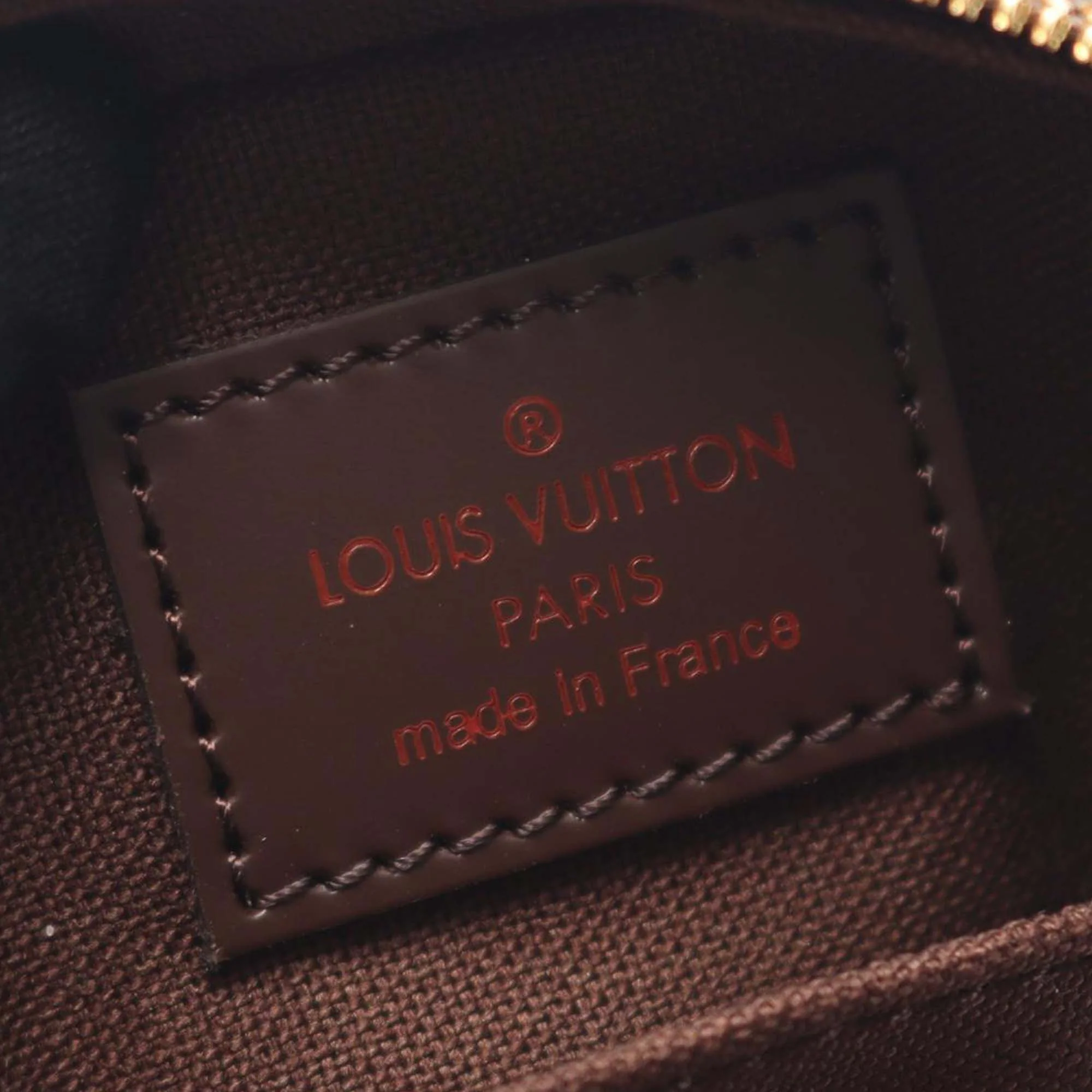 Louis Vuitton | Pre-Owned Damier Ebene Etui Okapi GM | Brown - Image 4