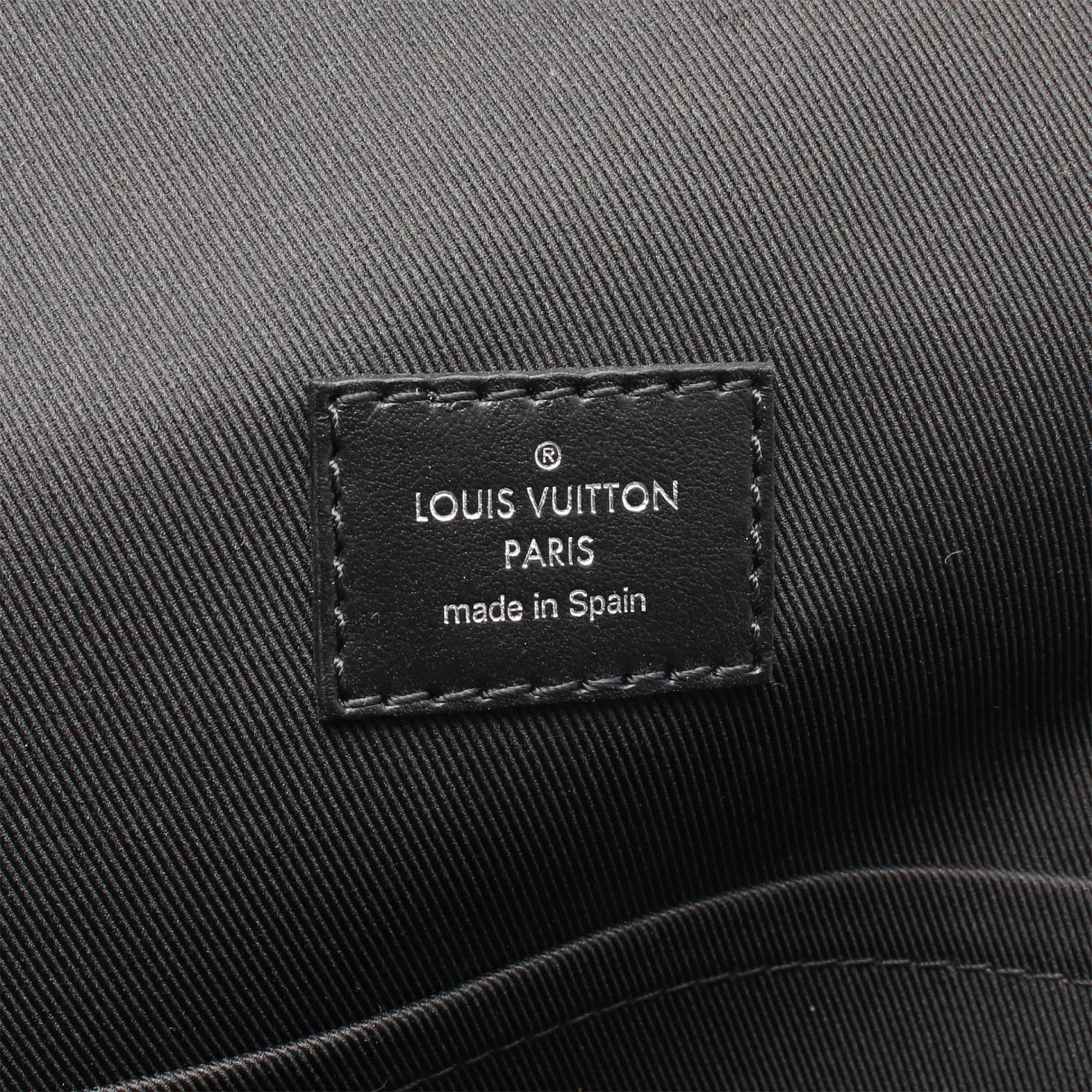 Louis Vuitton | Pre-Owned Damier Graphite 3D Campus | Black - Image 4