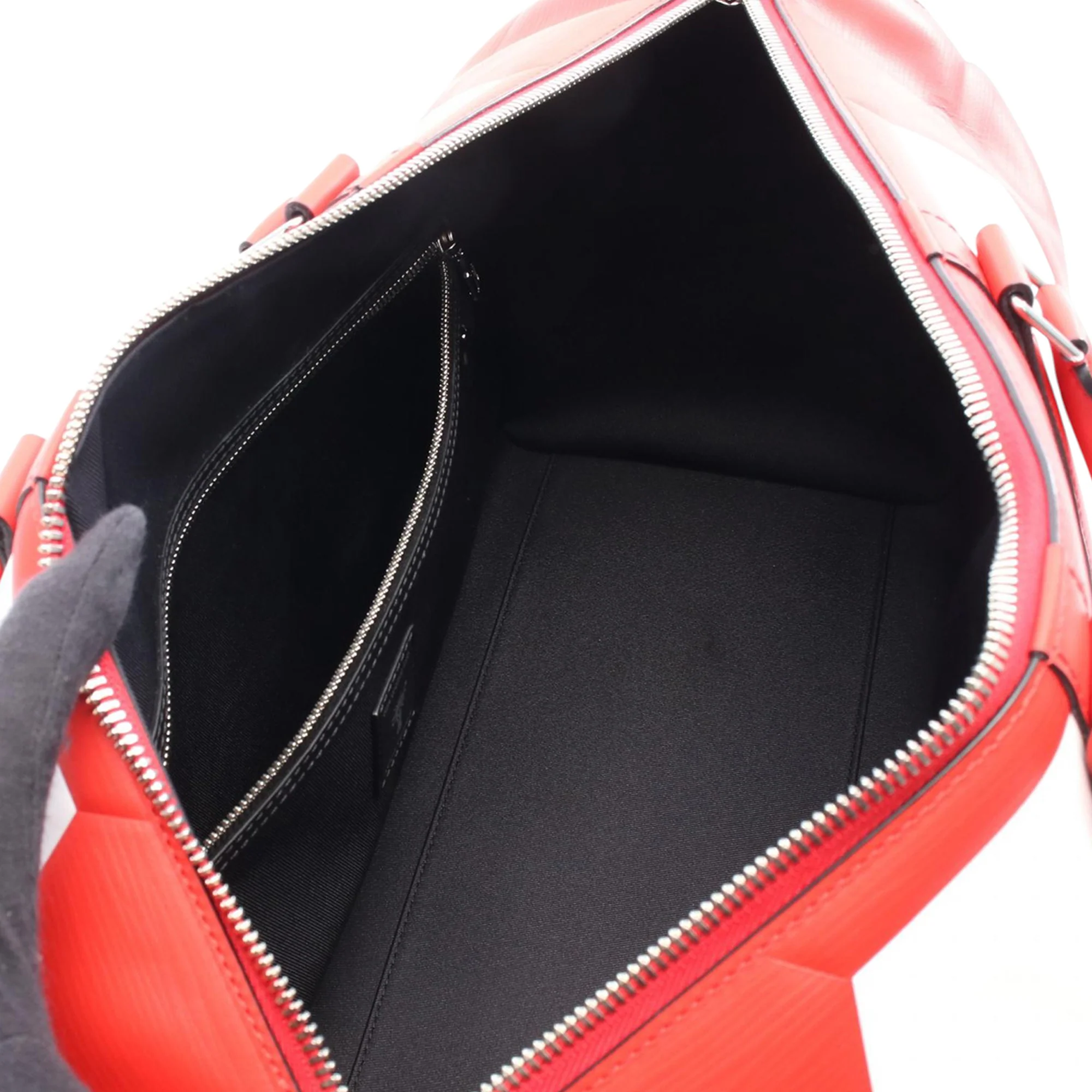 Louis Vuitton | Pre-Owned Epi FIFA World Cup Keepall Bandouliere 50 | Red - Image 3