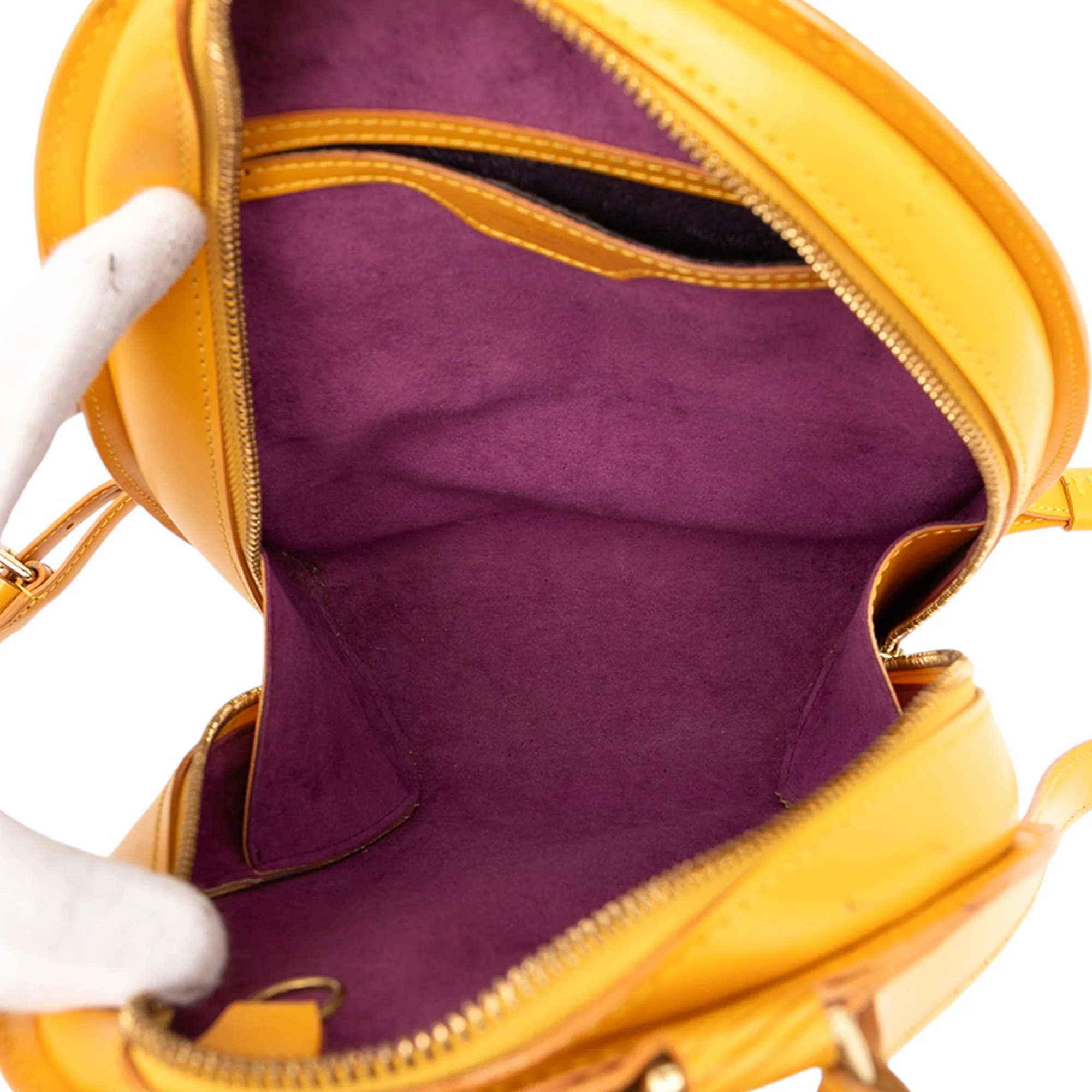 Louis Vuitton | Pre-Owned Epi Mabillon | Yellow - Image 4