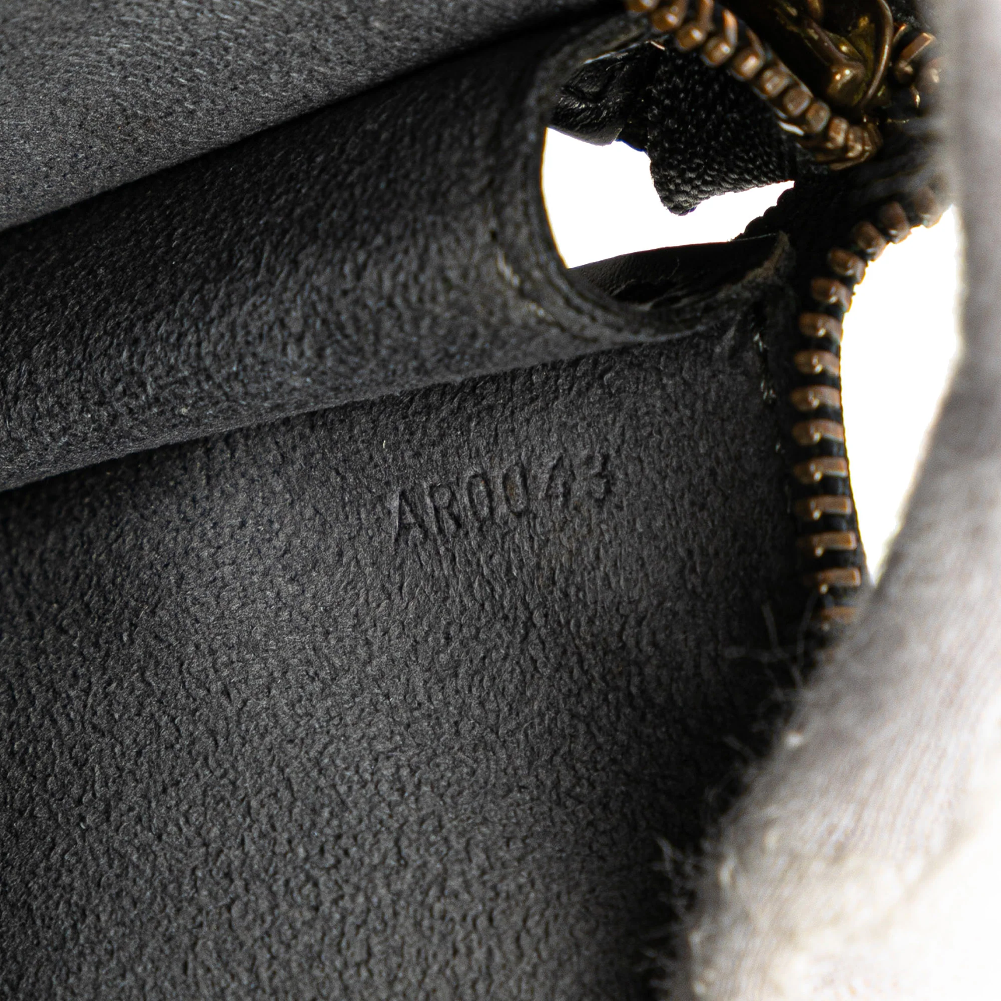 Louis Vuitton | Pre-Owned Epi Pochette Accessoires | Black - Image 9