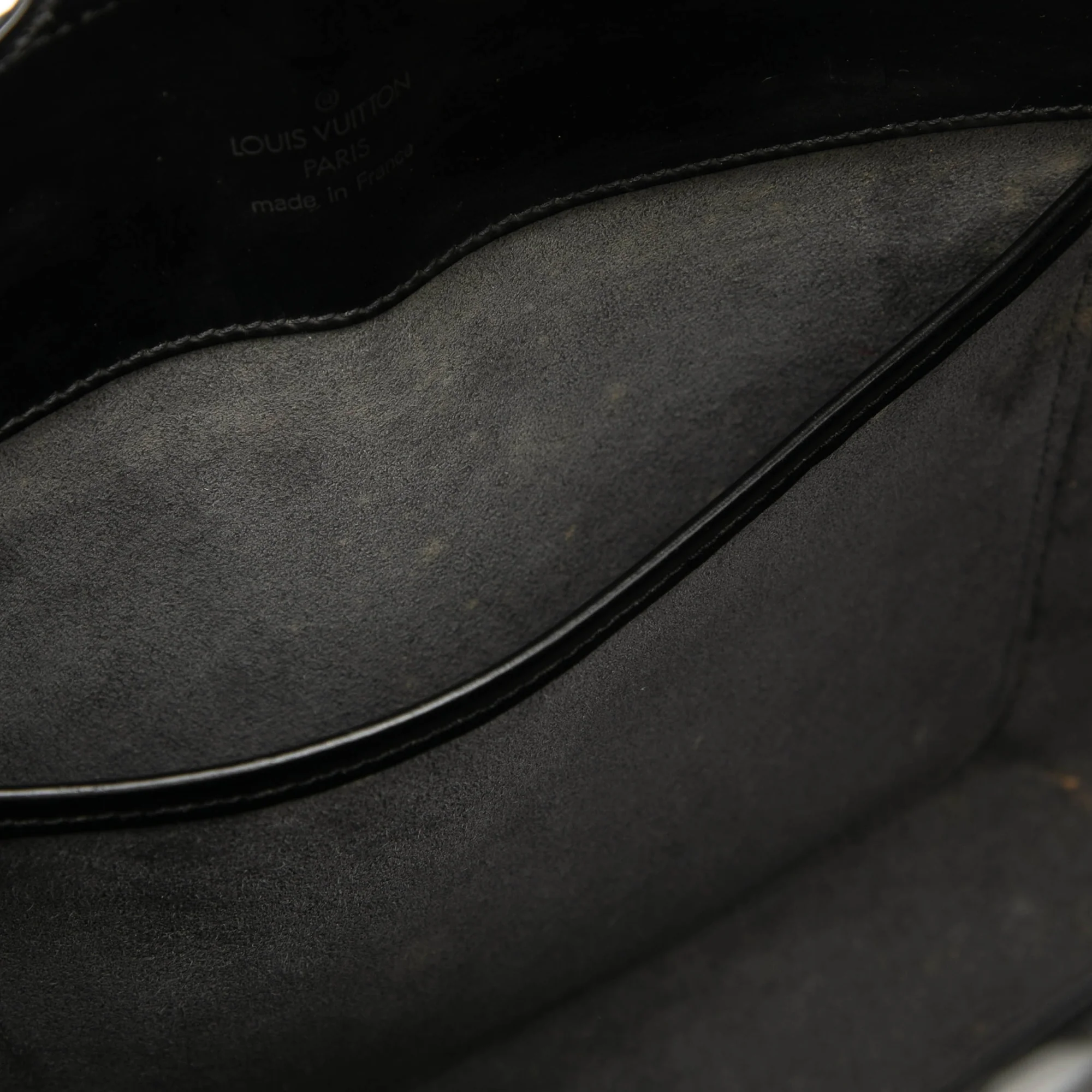 Louis Vuitton | Pre-Owned Epi Reverie | Black - Image 7