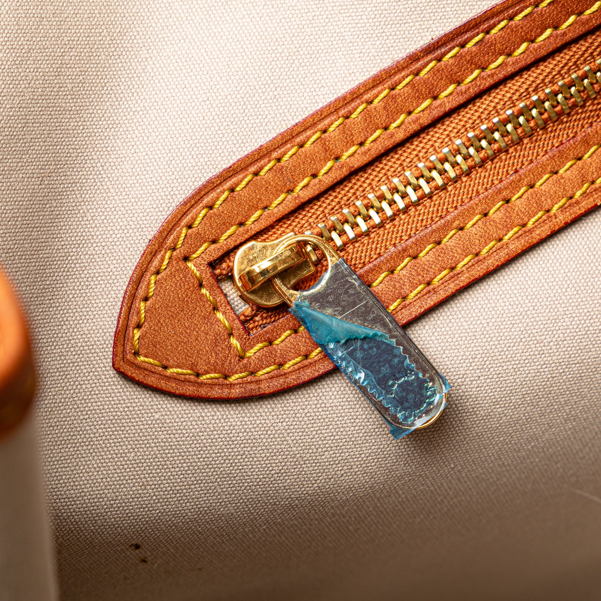 Louis Vuitton | Pre-Owned Monogram Dentelle Batignolles Horizontal | Brown - Image 7