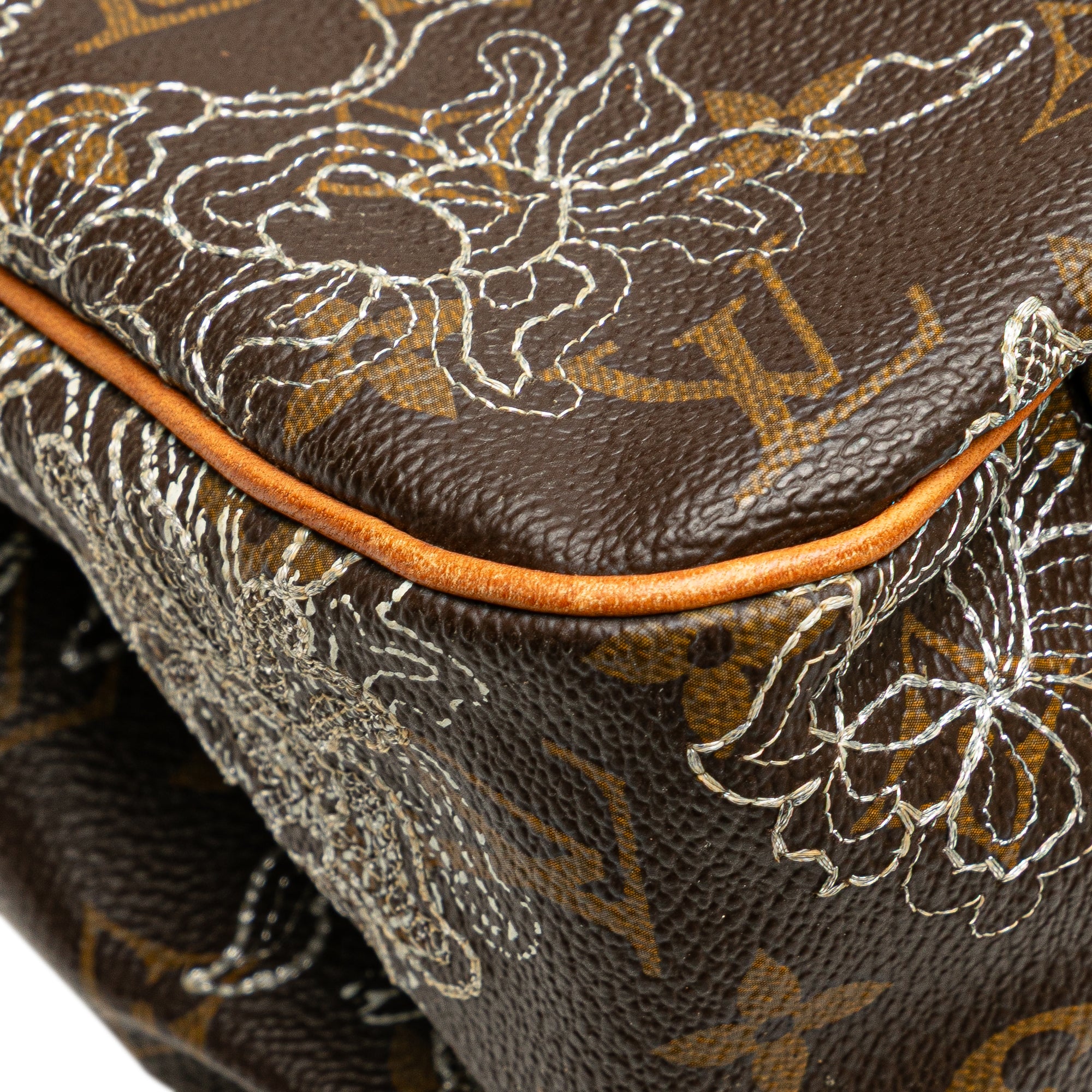 Louis Vuitton | Pre-Owned Monogram Dentelle Batignolles Horizontal | Brown - Image 9