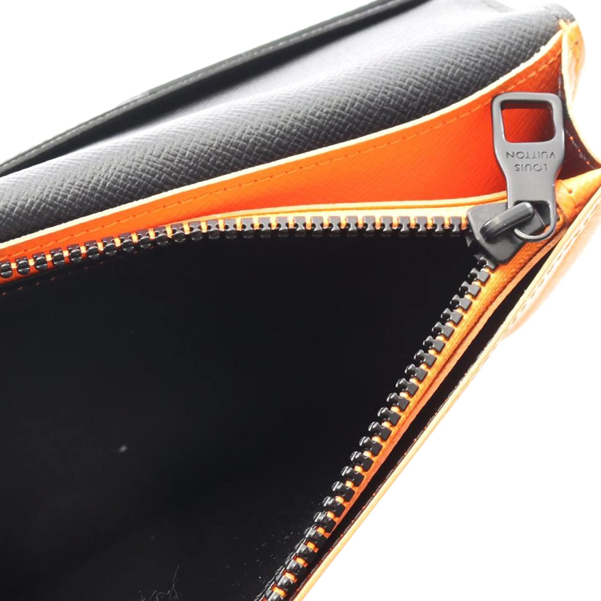 Louis Vuitton | Pre-Owned Monogram Embroidered Cartoon LV Friends Brazza Wallet | Brown - Image 4