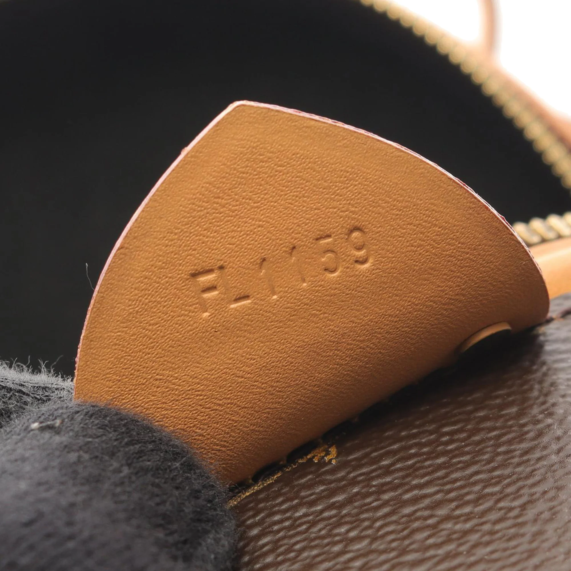 Louis Vuitton | Pre-Owned Monogram Giant Cannes | Brown - Image 6