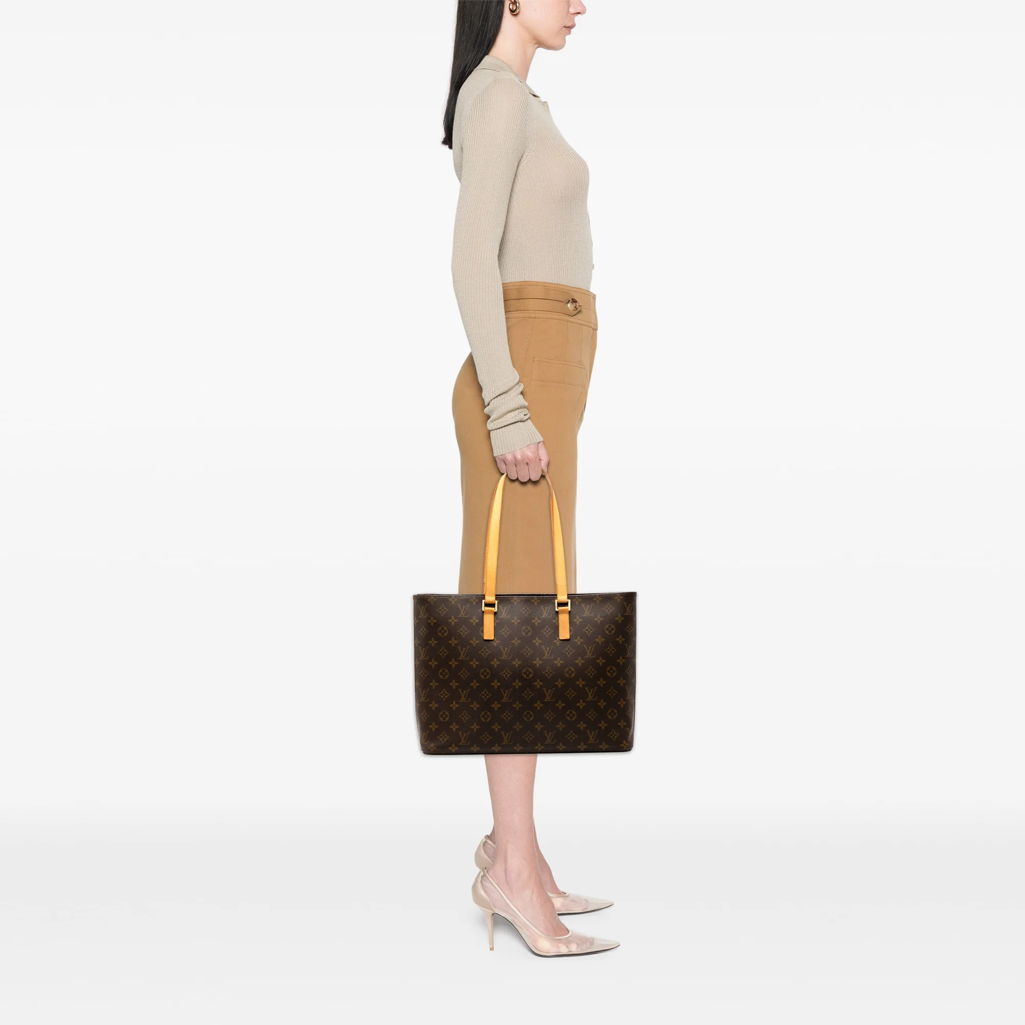 Louis Vuitton | Pre-Owned Monogram Luco | Brown - Image 8