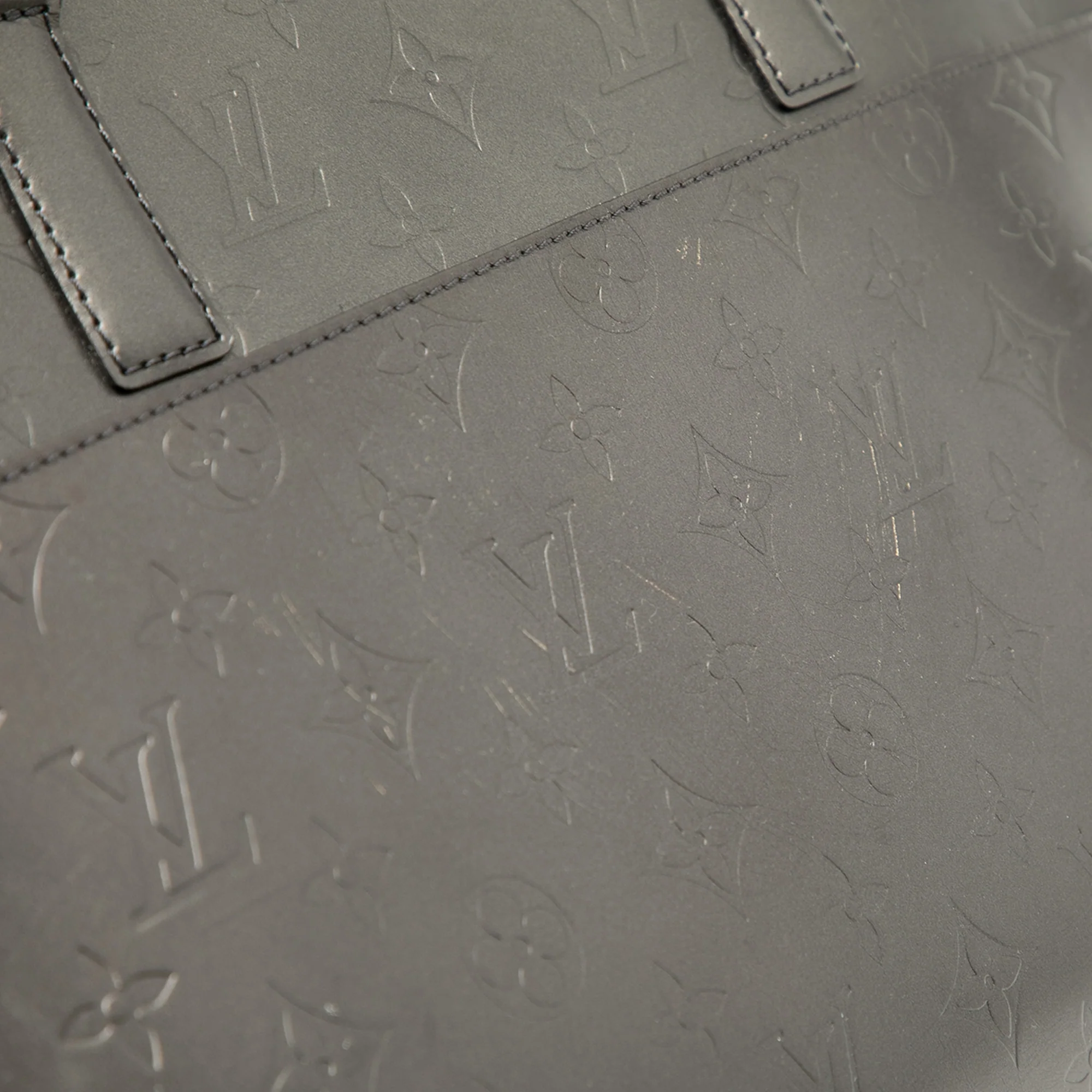 Louis Vuitton | Pre-Owned Monogram Mat Malden | Gray/Dark Gray - Image 7
