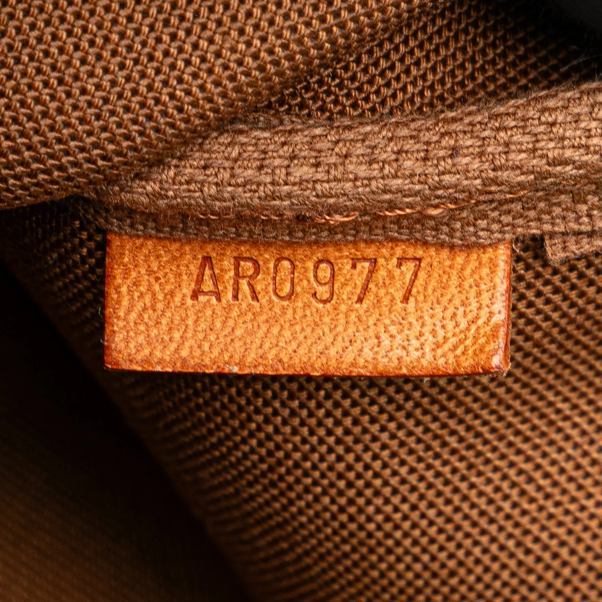 Louis Vuitton | Pre-Owned Monogram Pochette Accessoires | Brown - Image 8