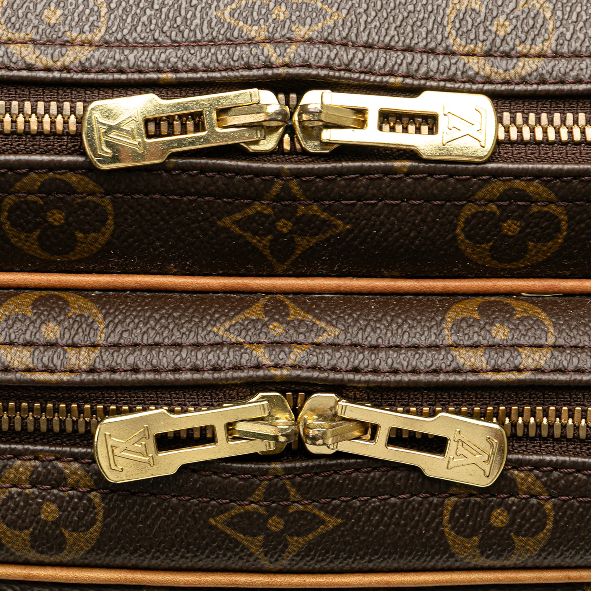 Louis Vuitton | Pre-Owned Monogram Reporter GM - I | Brown - Image 2