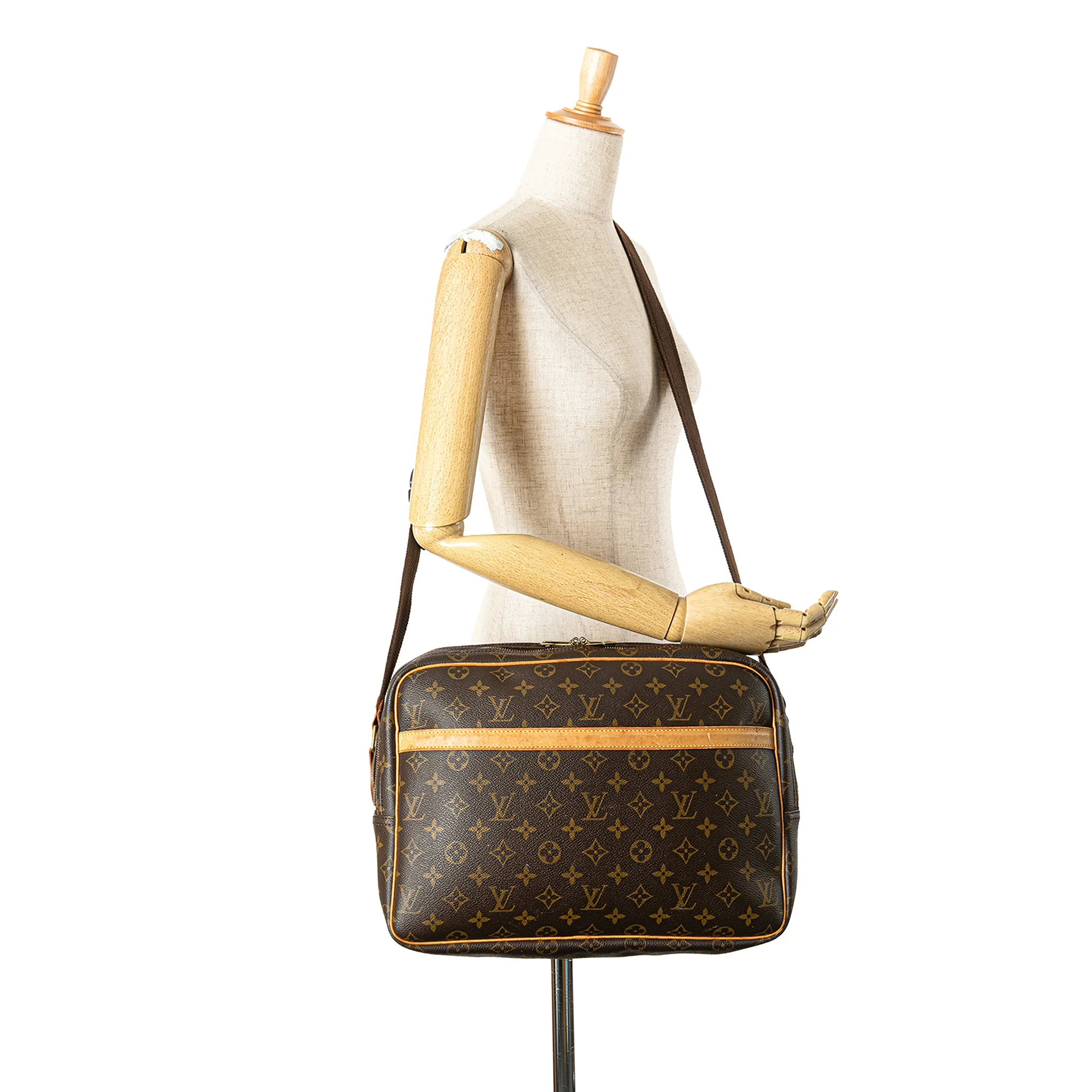 Louis Vuitton | Pre-Owned Monogram Reporter GM - I | Brown - Image 3