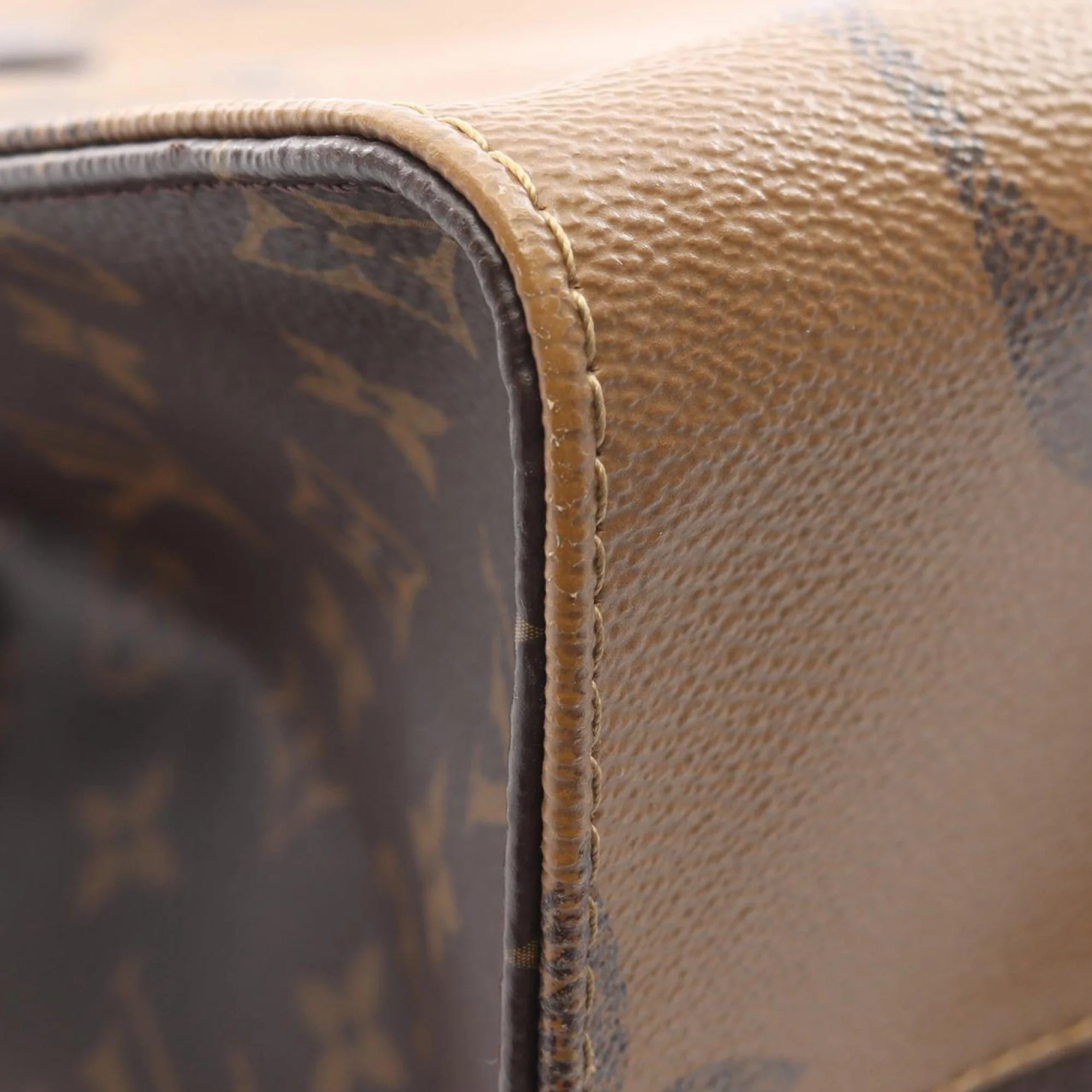 Louis Vuitton | Pre-Owned Monogram Reverse Giant OnTheGo GM - III | Brown - Image 12
