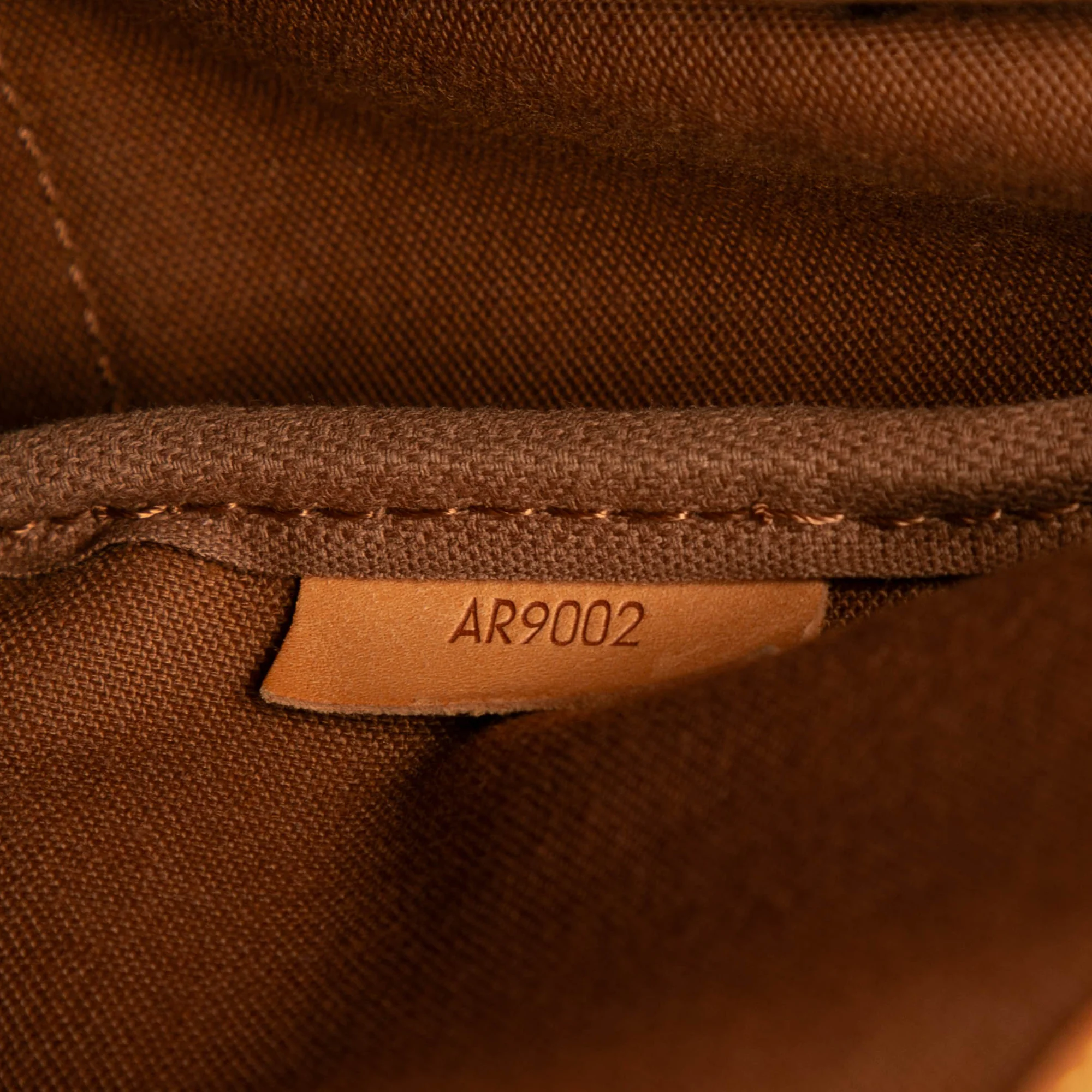 Louis Vuitton | Pre-Owned Monogram Saumur 43 | Brown - Image 7