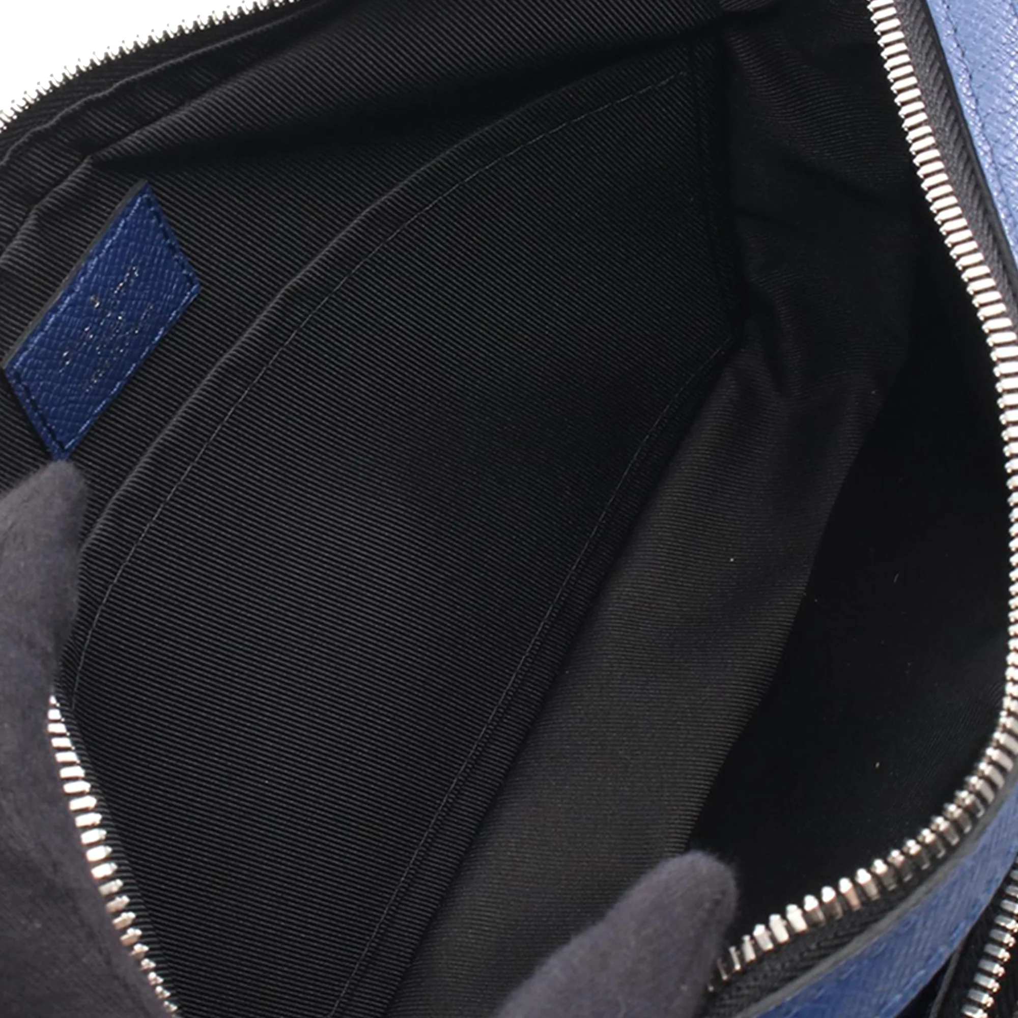 Louis Vuitton | Pre-Owned Monogram Taigarama Trio Messenger | Blue - Image 3