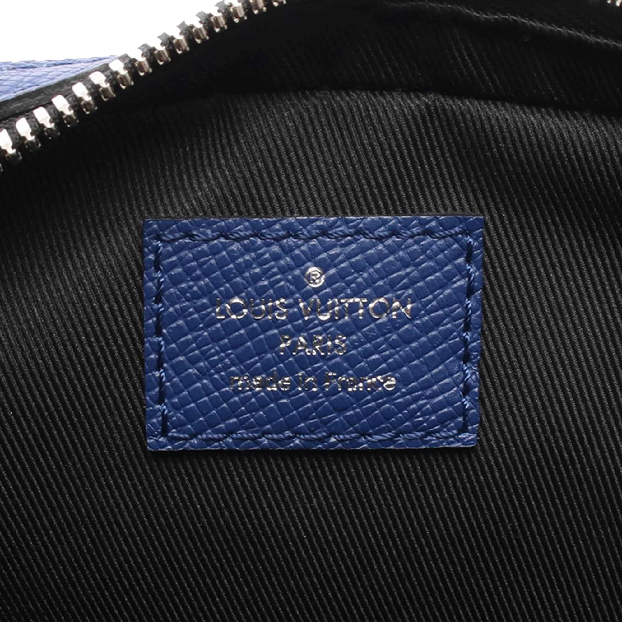 Louis Vuitton | Pre-Owned Monogram Taigarama Trio Messenger | Blue - Image 4