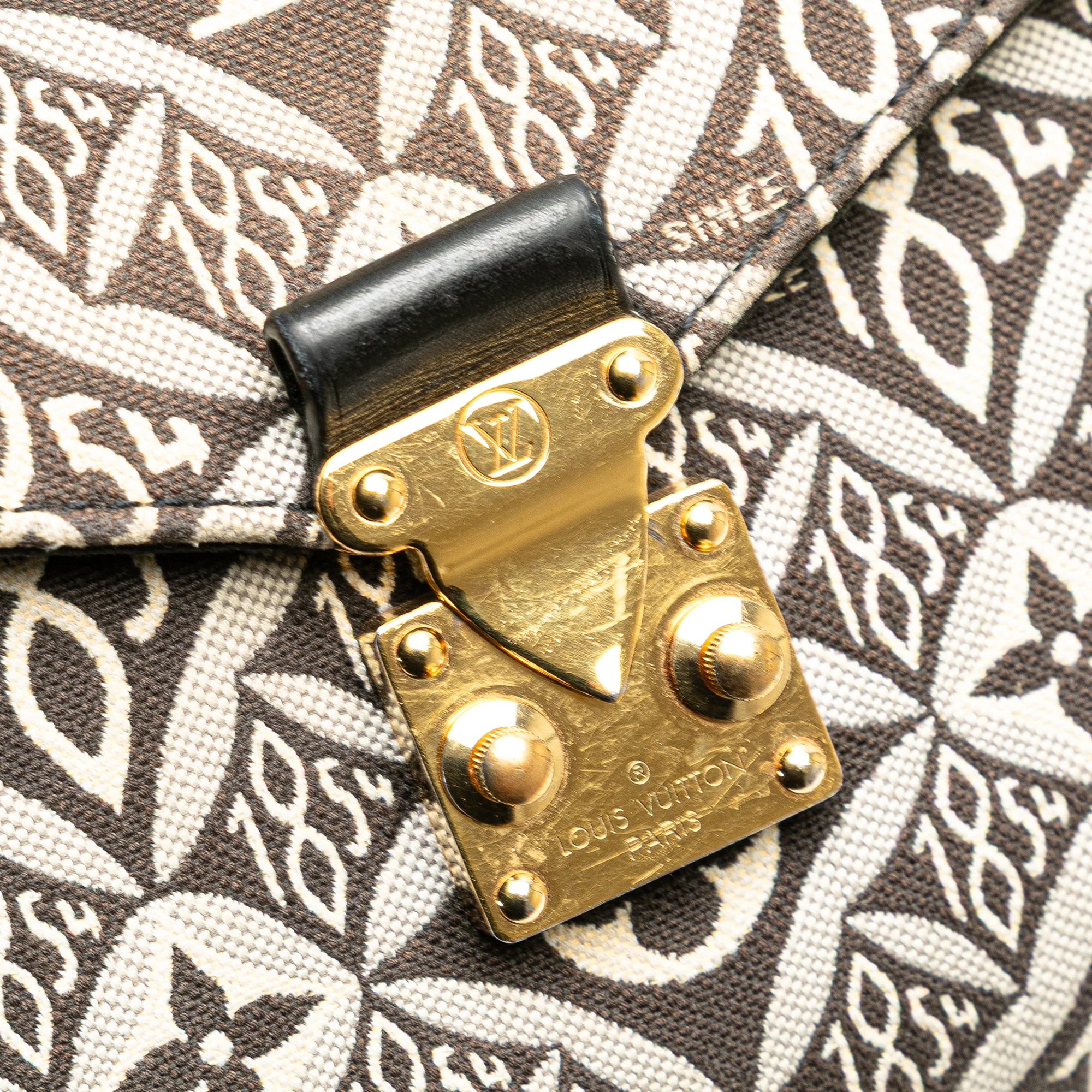 Louis Vuitton | Pre-Owned Since 1854 Pochette Metis | Black - Image 11