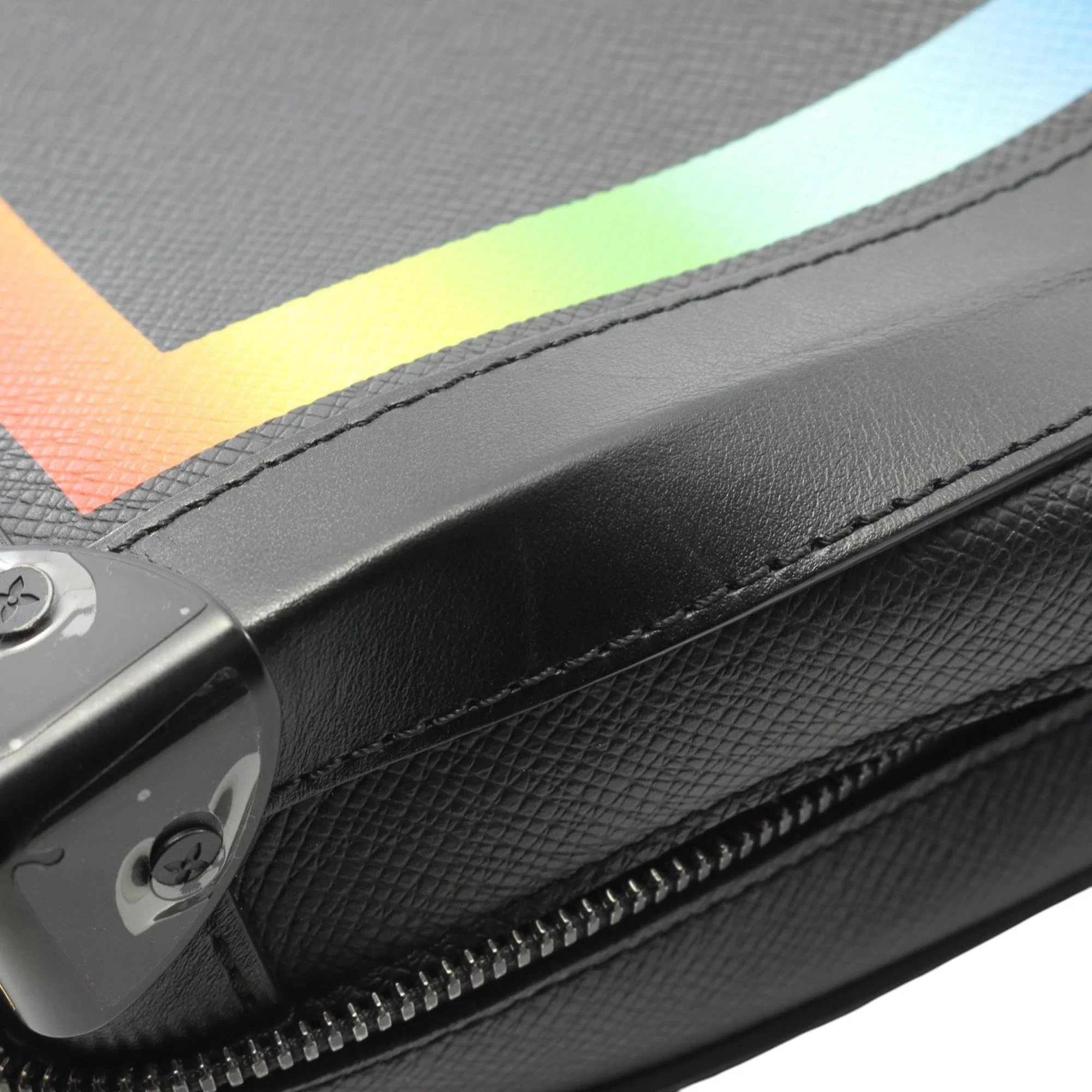 Louis Vuitton | Pre-Owned Taiga Rainbow Soft Trunk - I | Black - Image 10