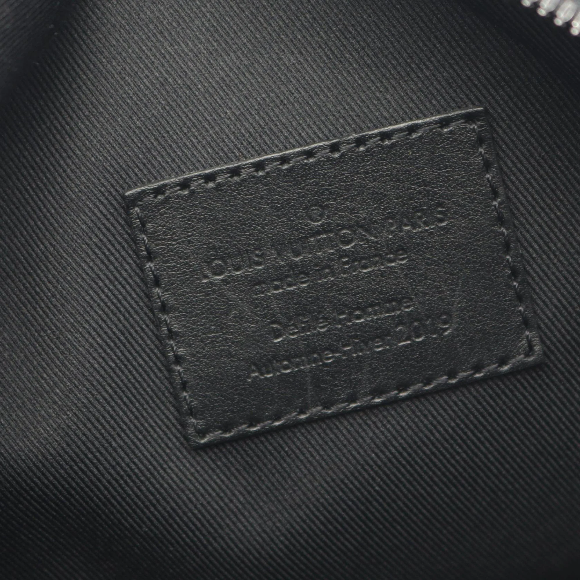 Louis Vuitton | Pre-Owned Taiga Rainbow Soft Trunk - I | Black - Image 5