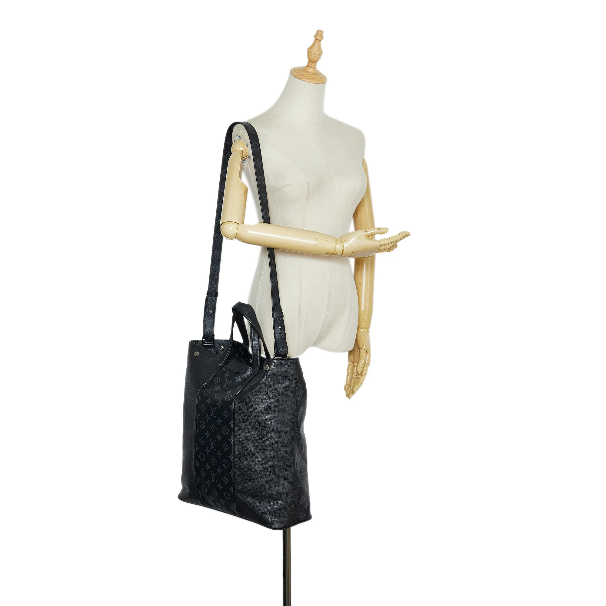 Louis Vuitton | Pre-Owned Taigarama Outdoor Tote | Black - Image 10