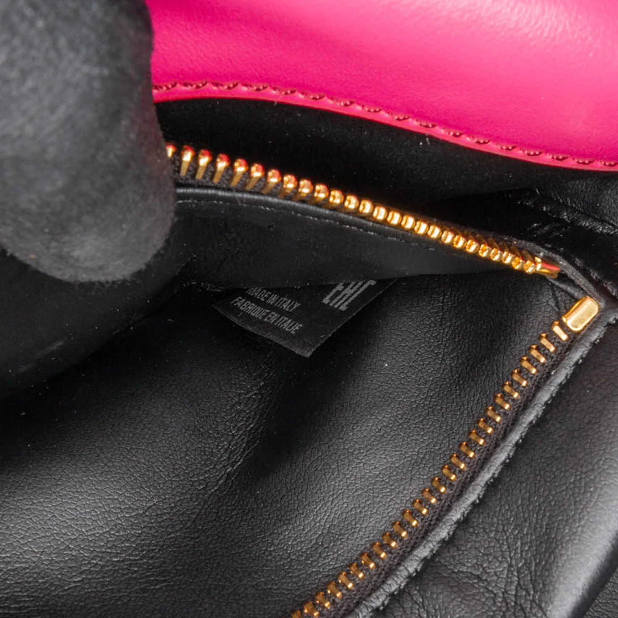 Marni | Pre-Owned Small Leather Prisma Crossbody | Pink/Hot Pink - Image 10