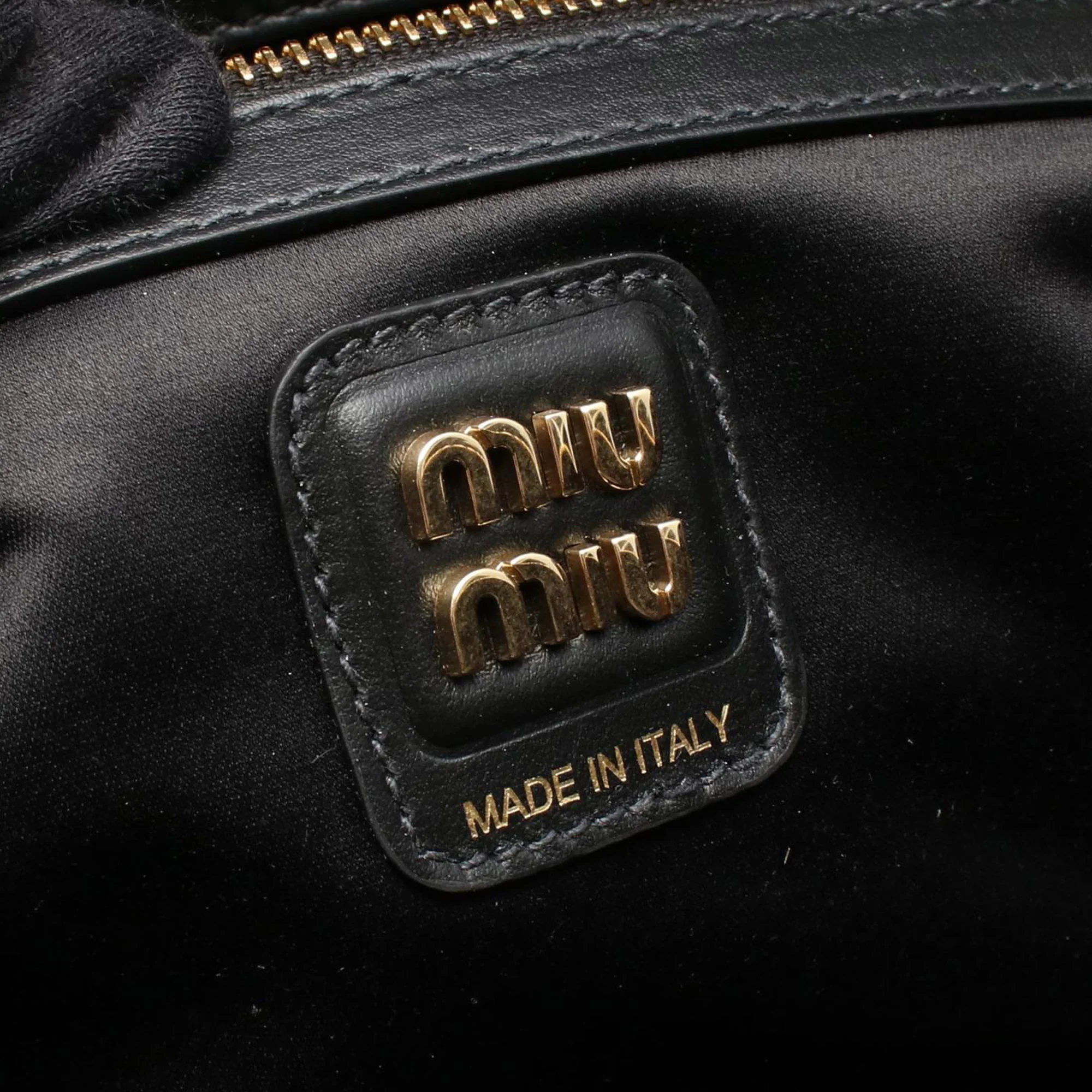 Miu Miu | Pre-Owned Calfksin Beau Top Handle | Black - Image 4